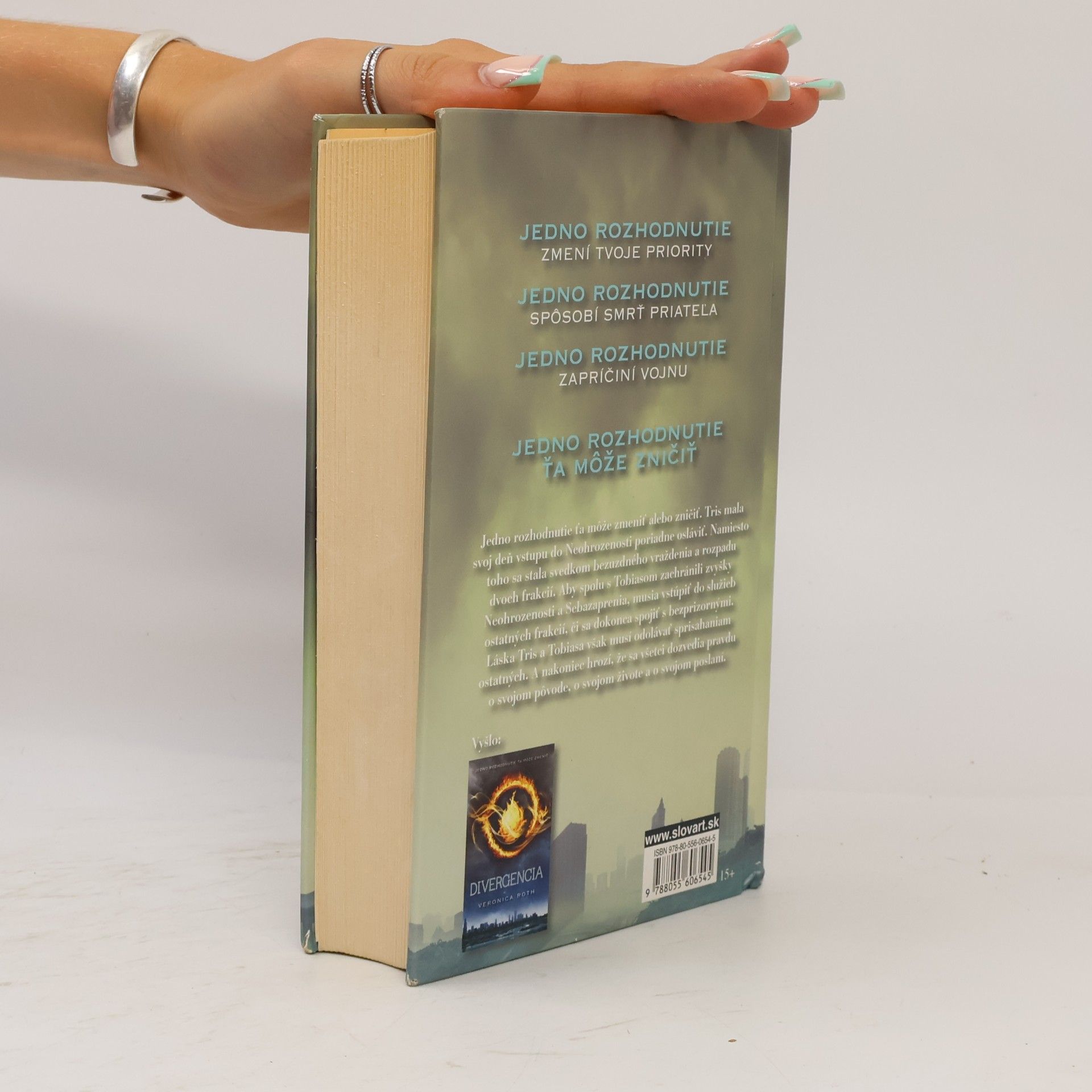 Veronica Roth Rezistencia