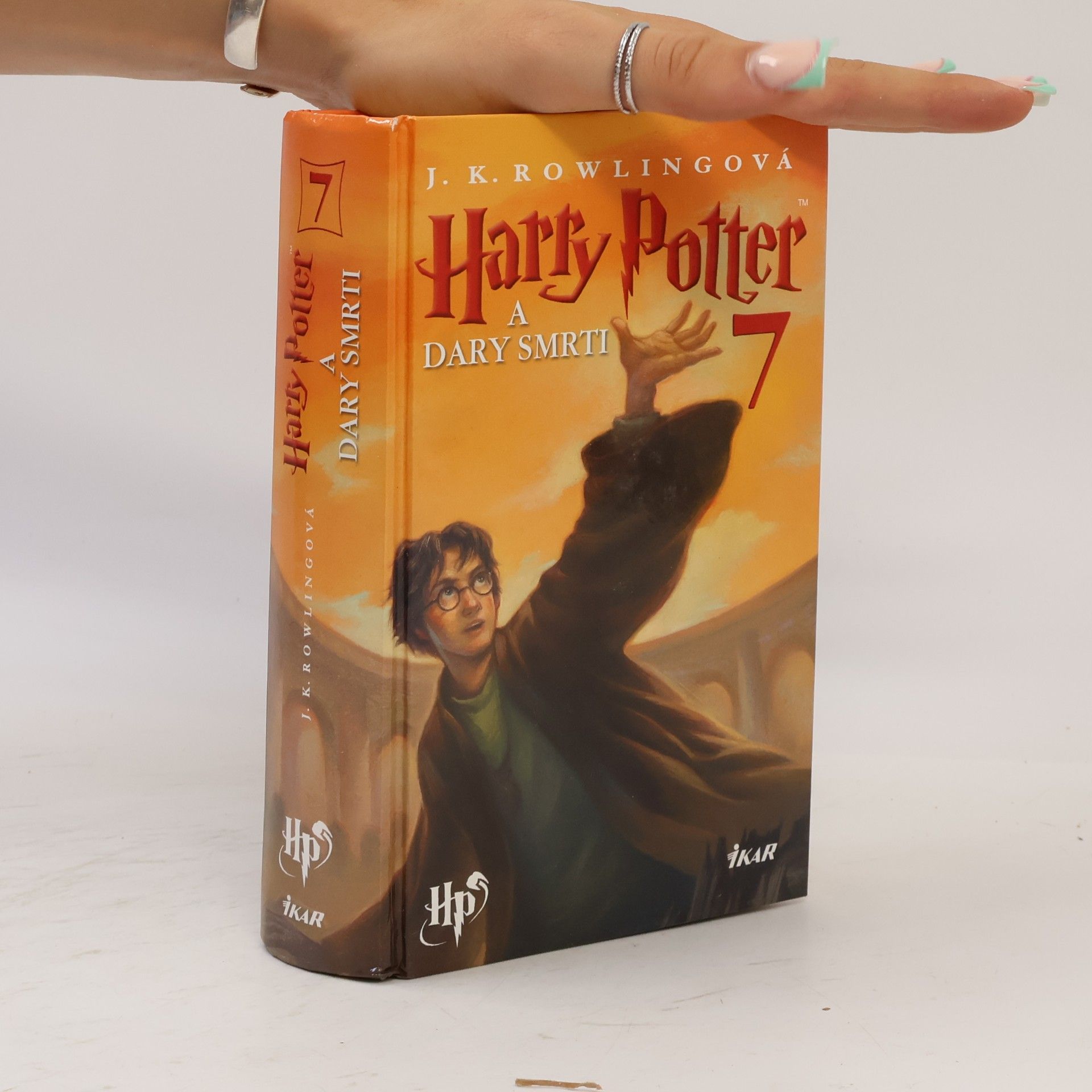 J. K. Rowling Harry Potter a dary smrti
