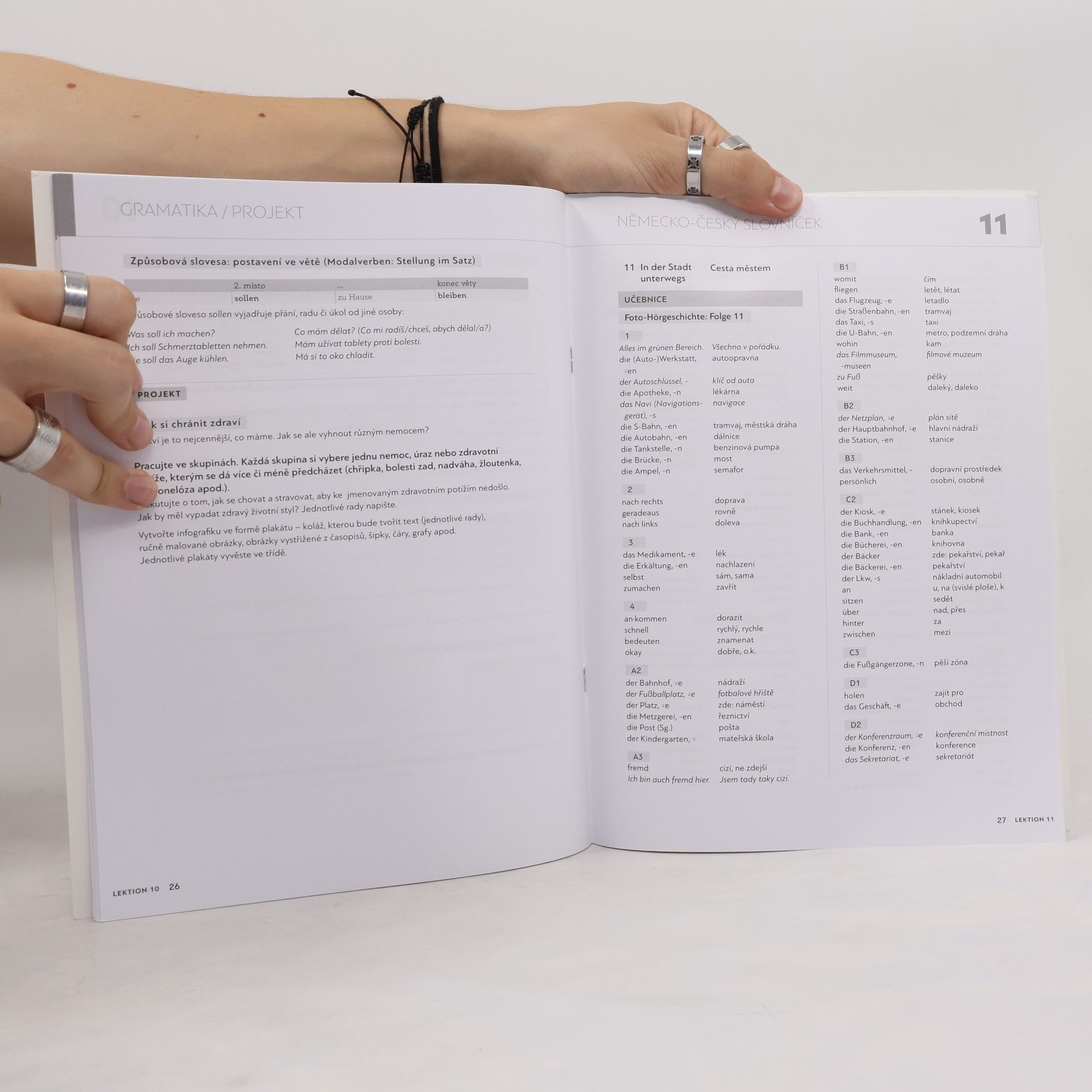 Various authors Schritte international 2 neu : Glossar XXL : Deutsch-Tschechisch, Německo-český slovníček : Niveau A1.2