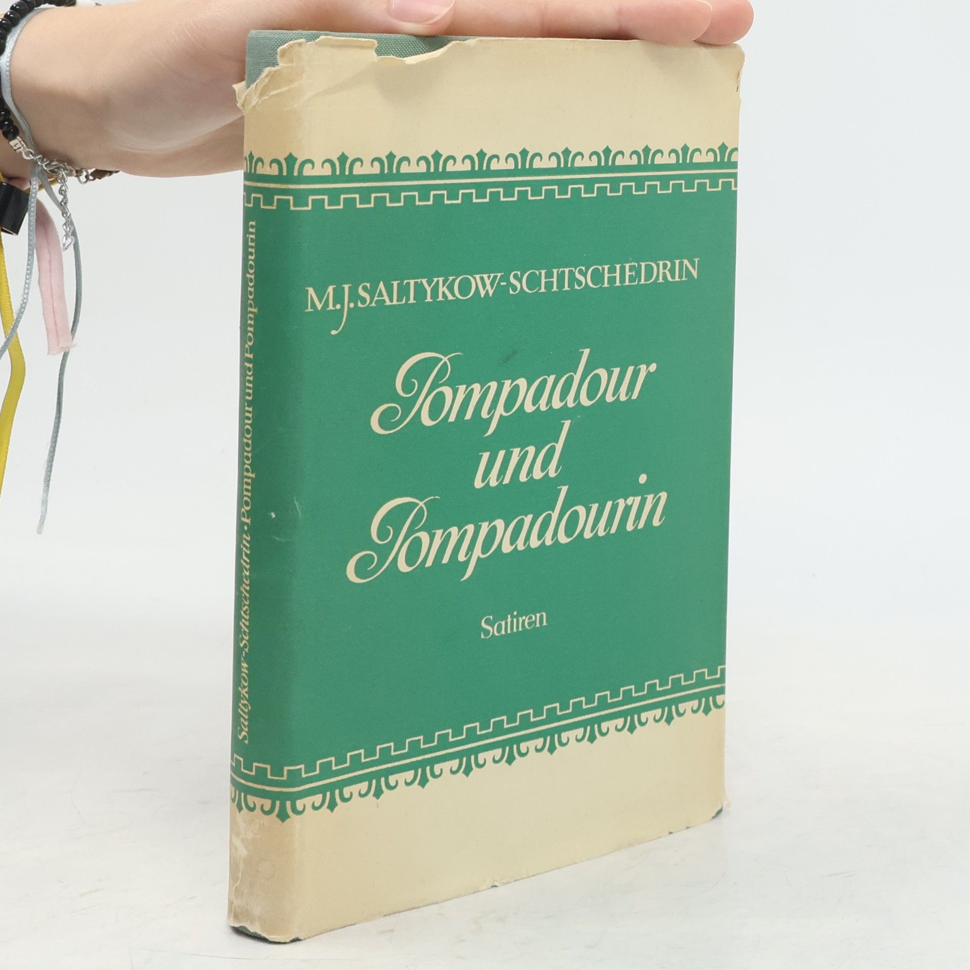 M. J. Saltykow-Schtschedrin Pompadour und Pompadourin