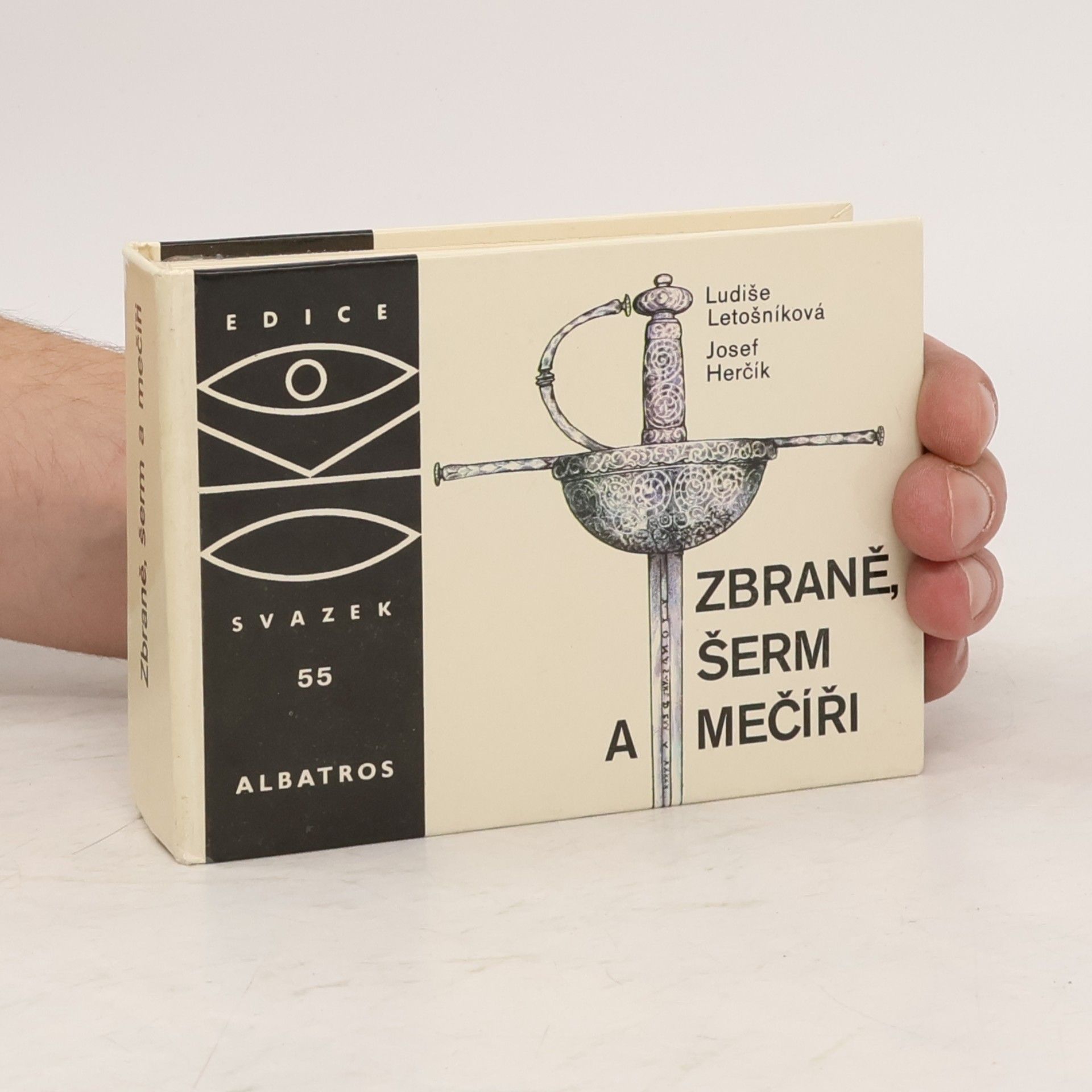 Ludiše Letošníková Zbraně, šerm a mečíři