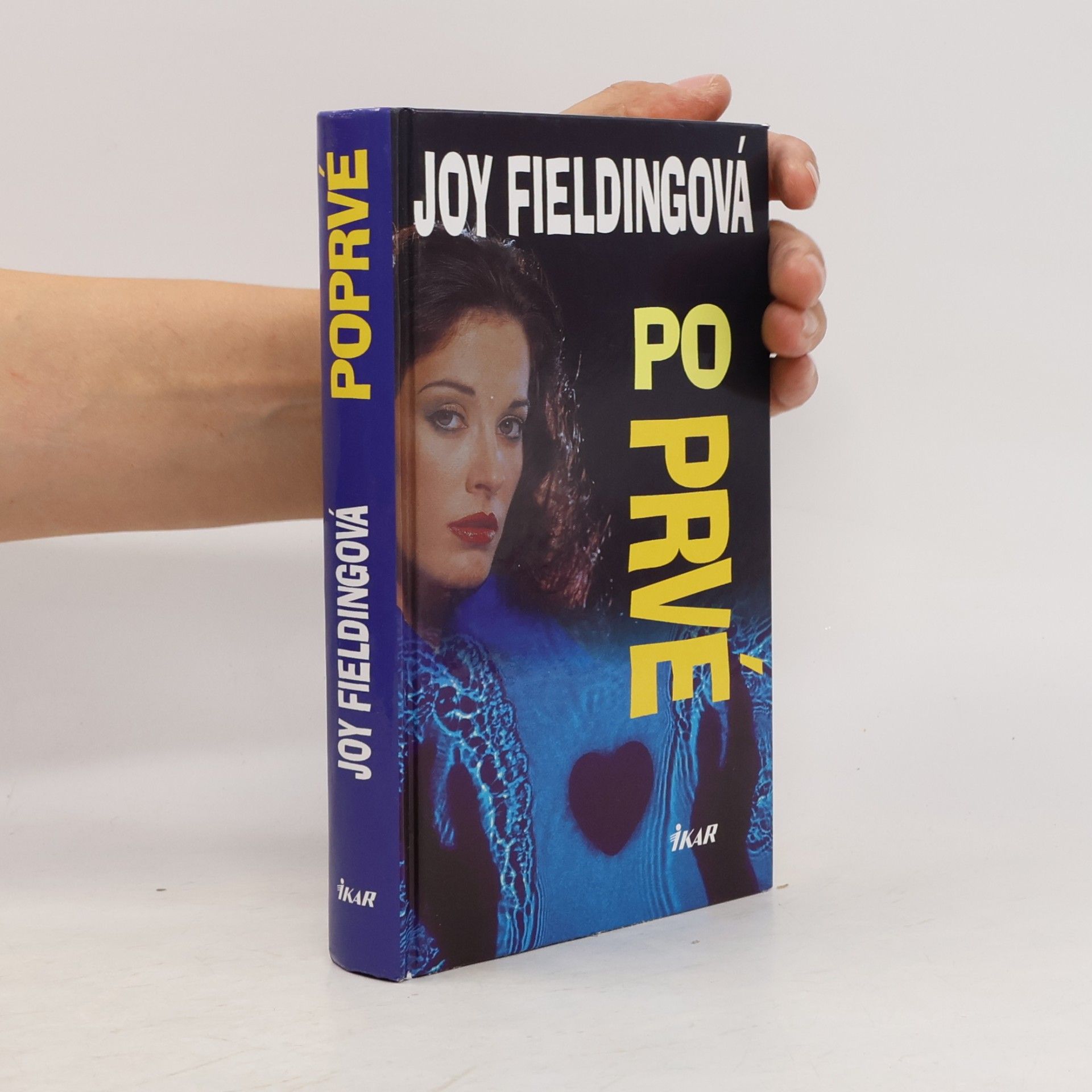 Joy Fielding Poprvé