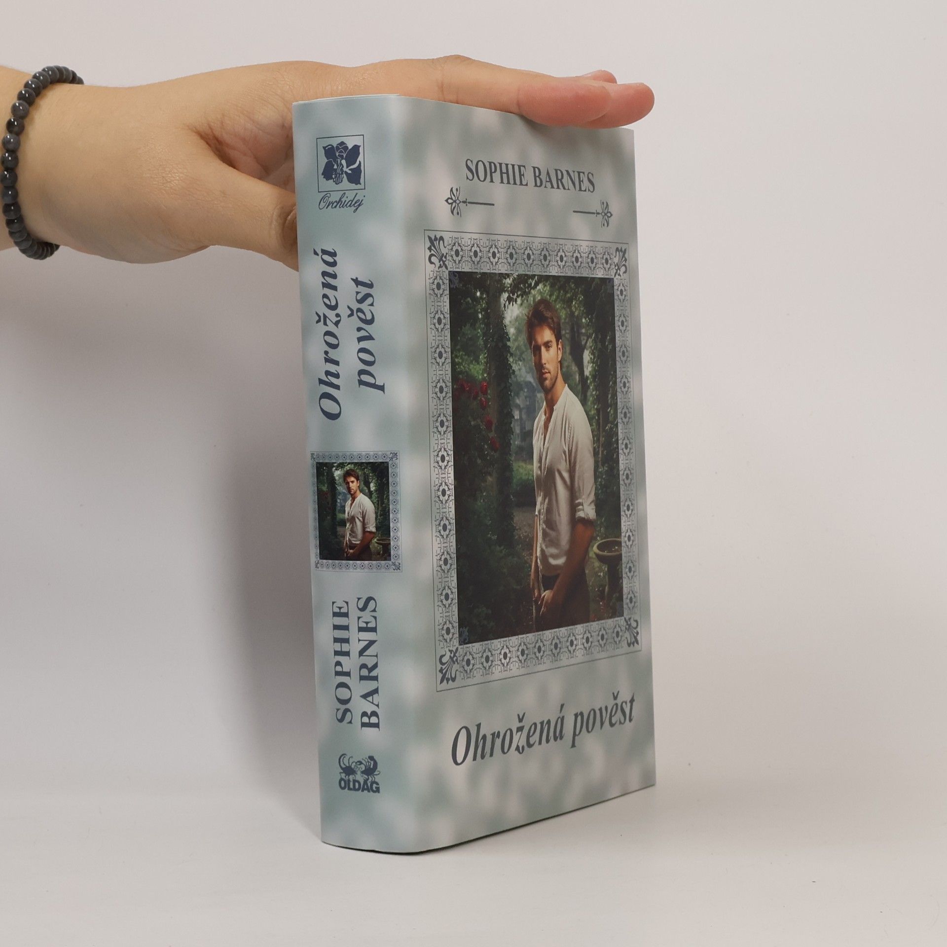 Orchidej: Ohrožená pověst