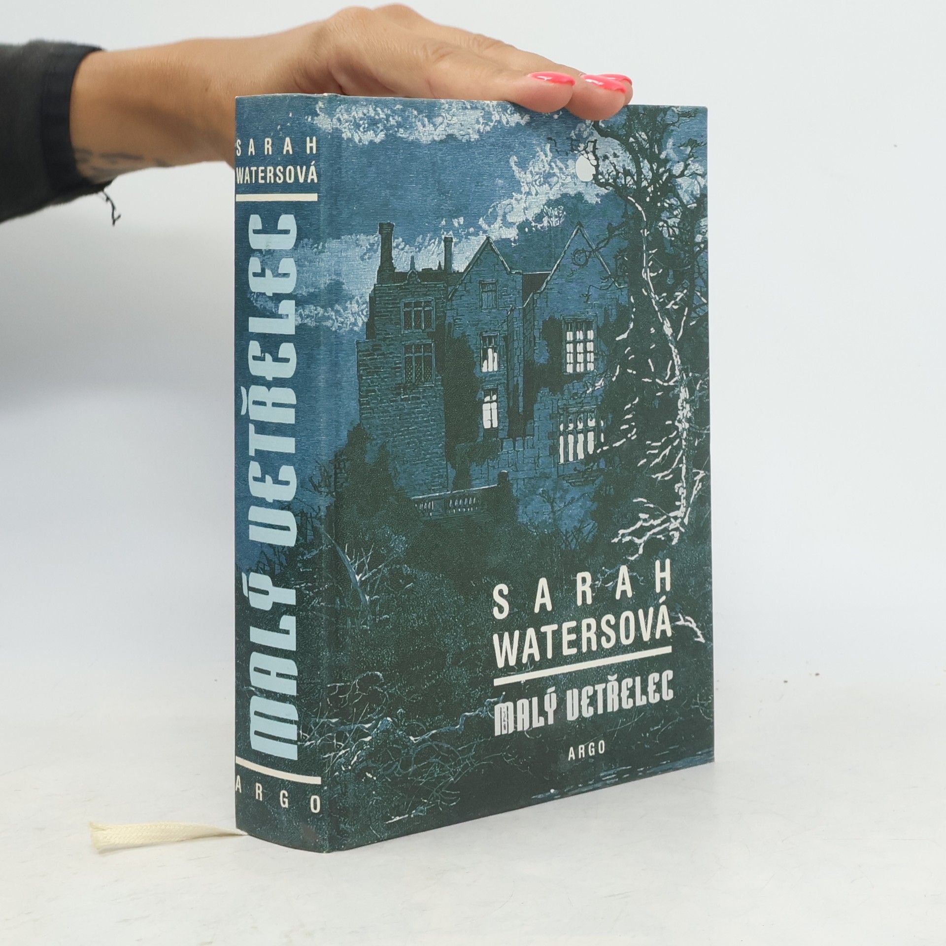 Sarah Waters Malý vetřelec