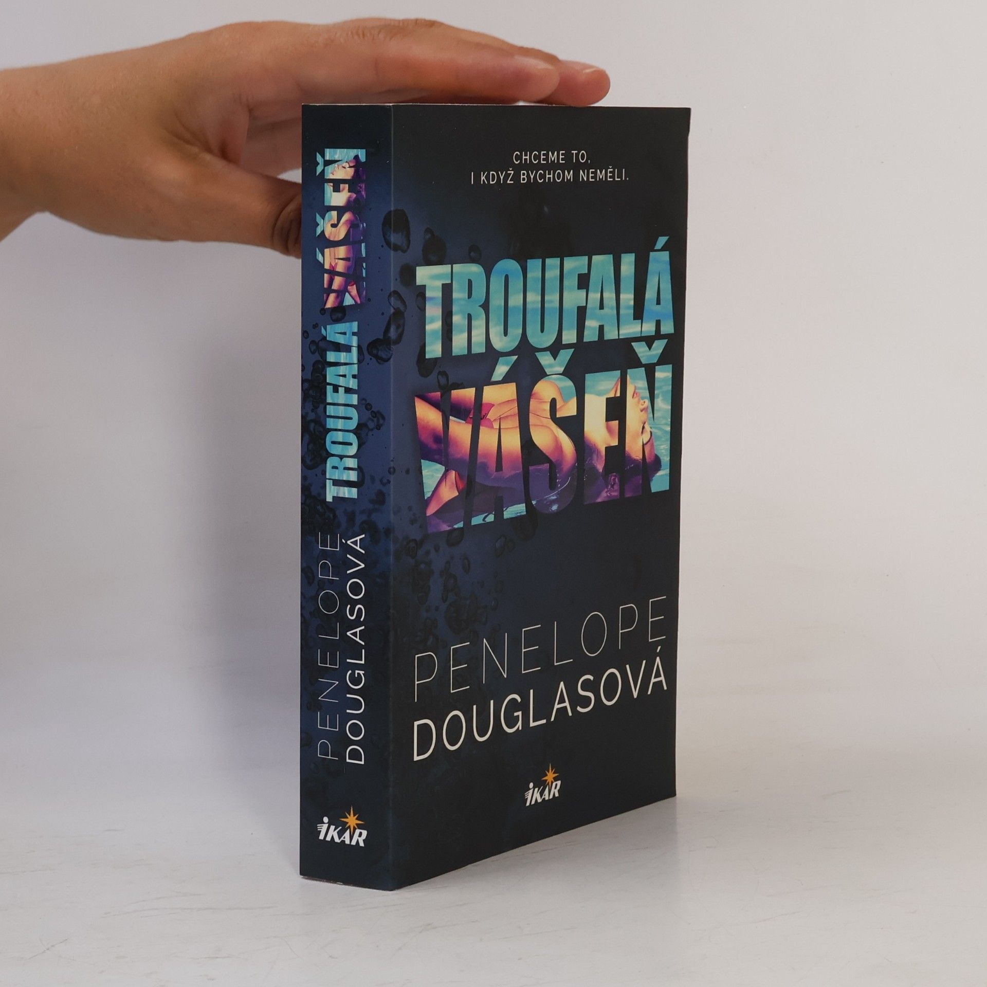 Penelope Douglas Troufalá vášeň