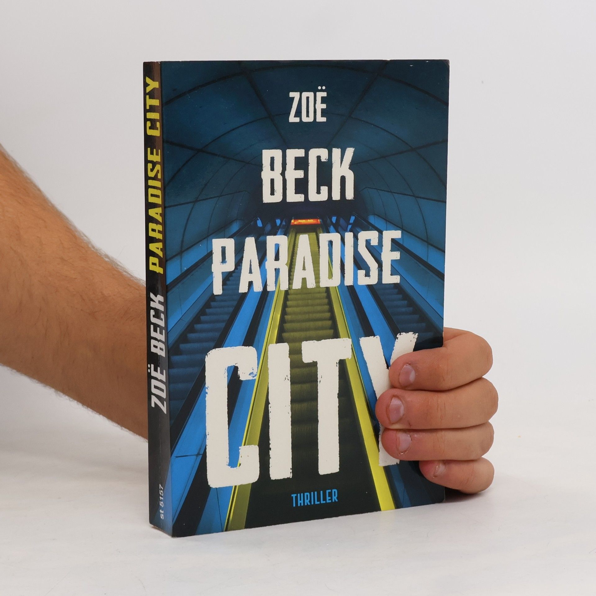 Zoë Beck Paradise city