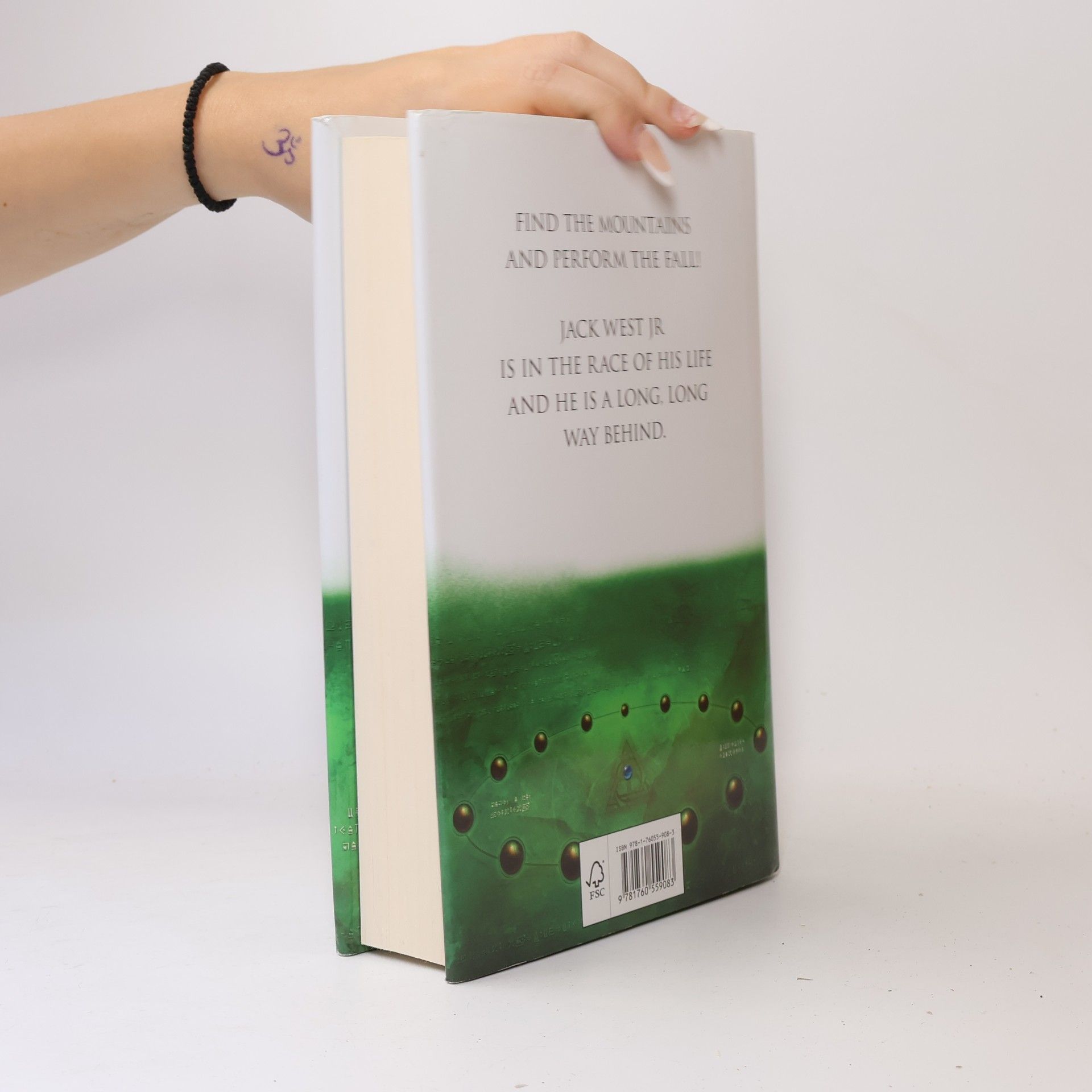 Matthew Reilly The Two Lost Mountains: Volume 6