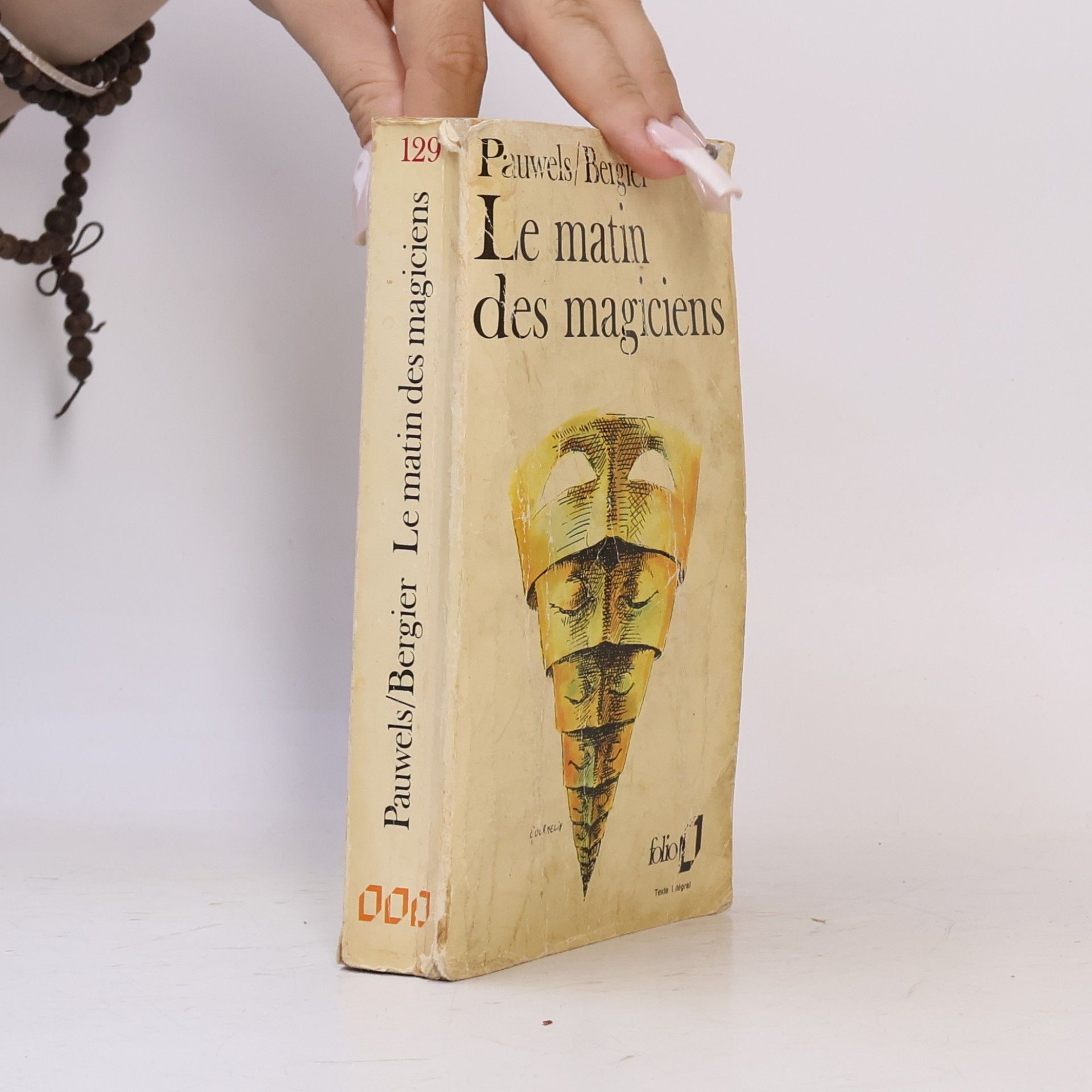Various authors Le matin des magiciens