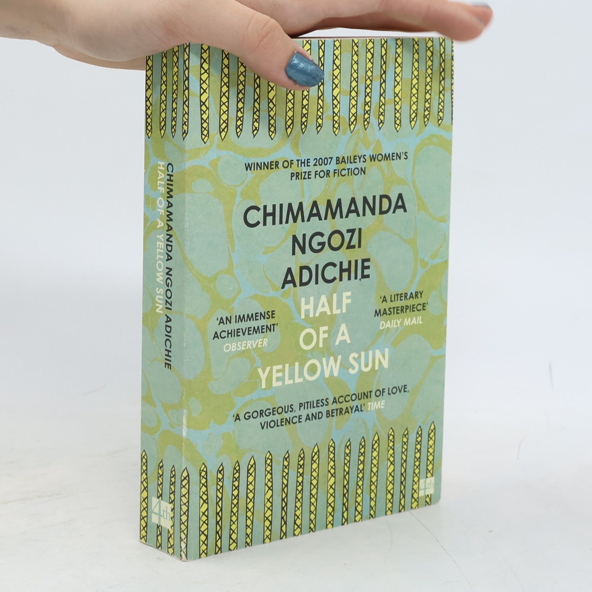 Chi­ma­man­da Ngo­zi Adi­chieová Half of a Yellow Sun