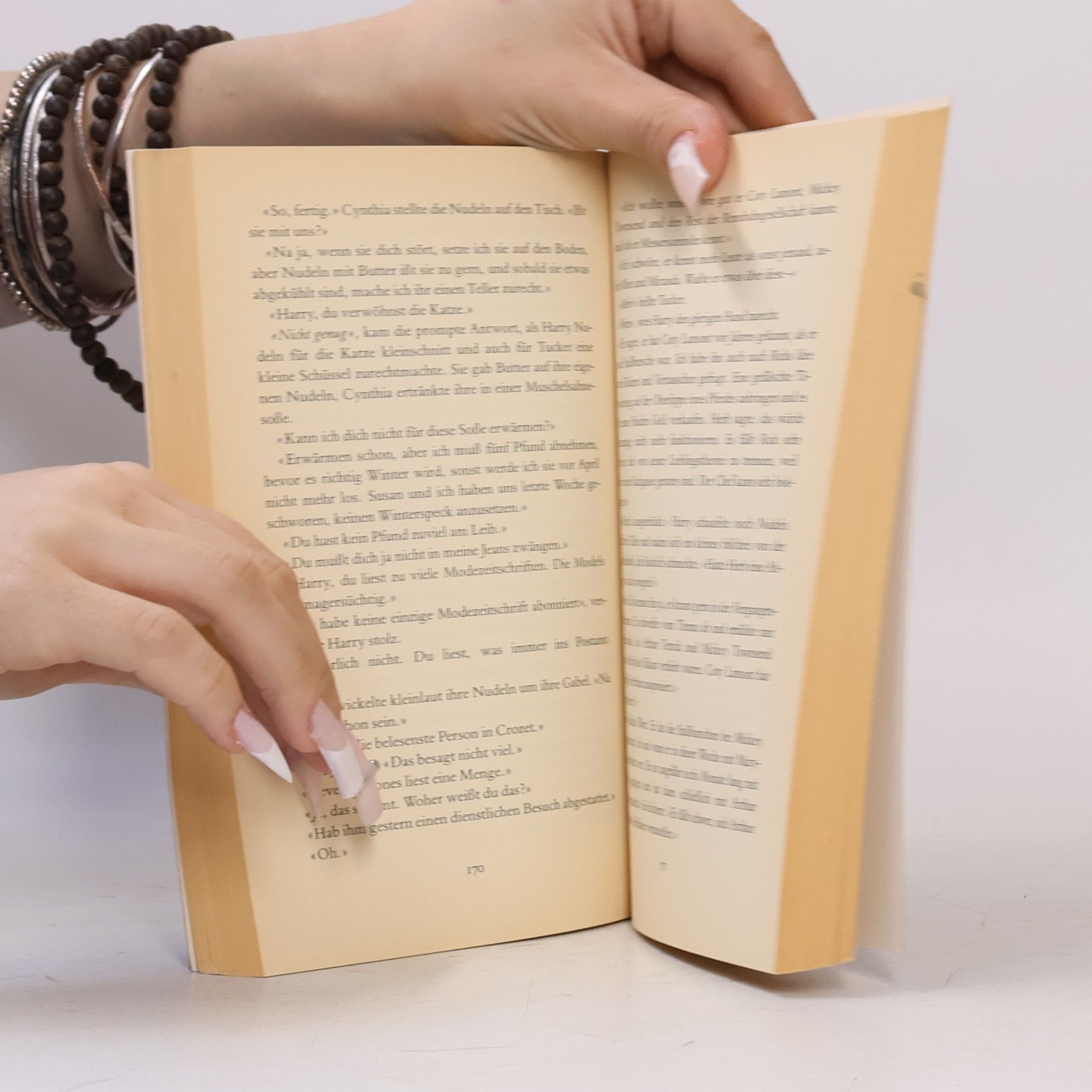 Rita Mae Brown Herz Dame sticht