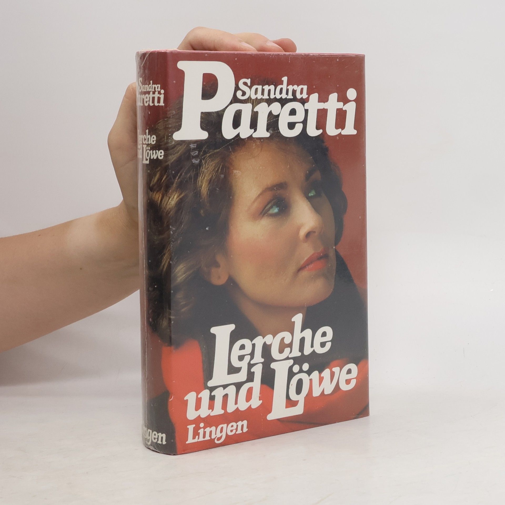 Sandra Paretti Lerche und Löwe