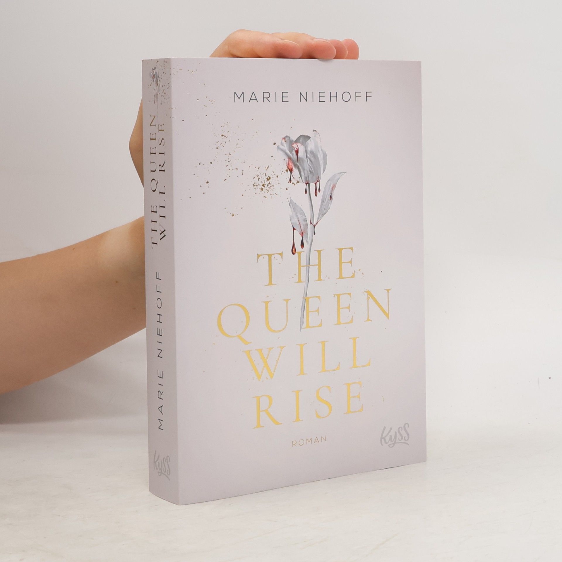 Marie Niehoff The Queen Will Rise