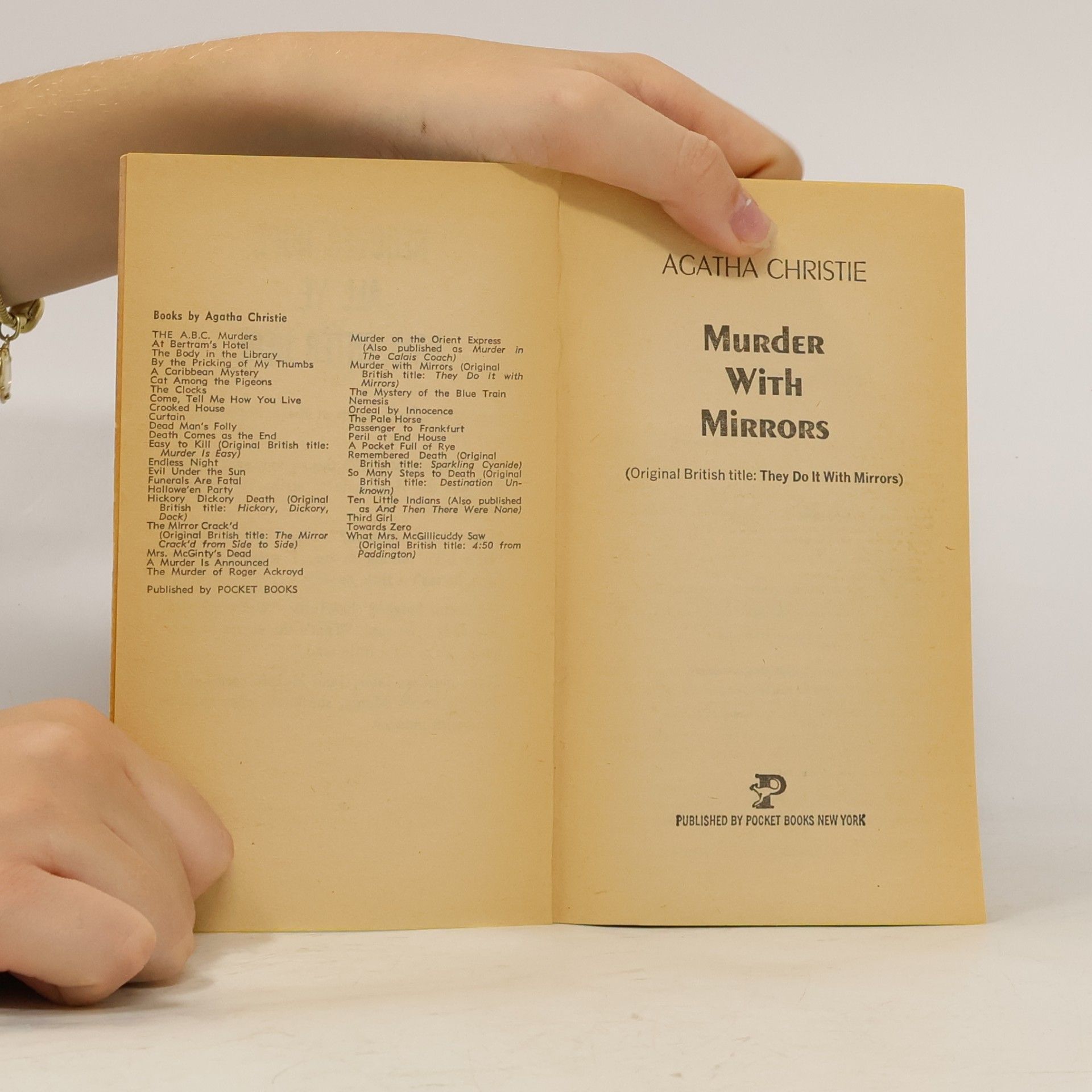 Agatha Christie Murder with Mirrors