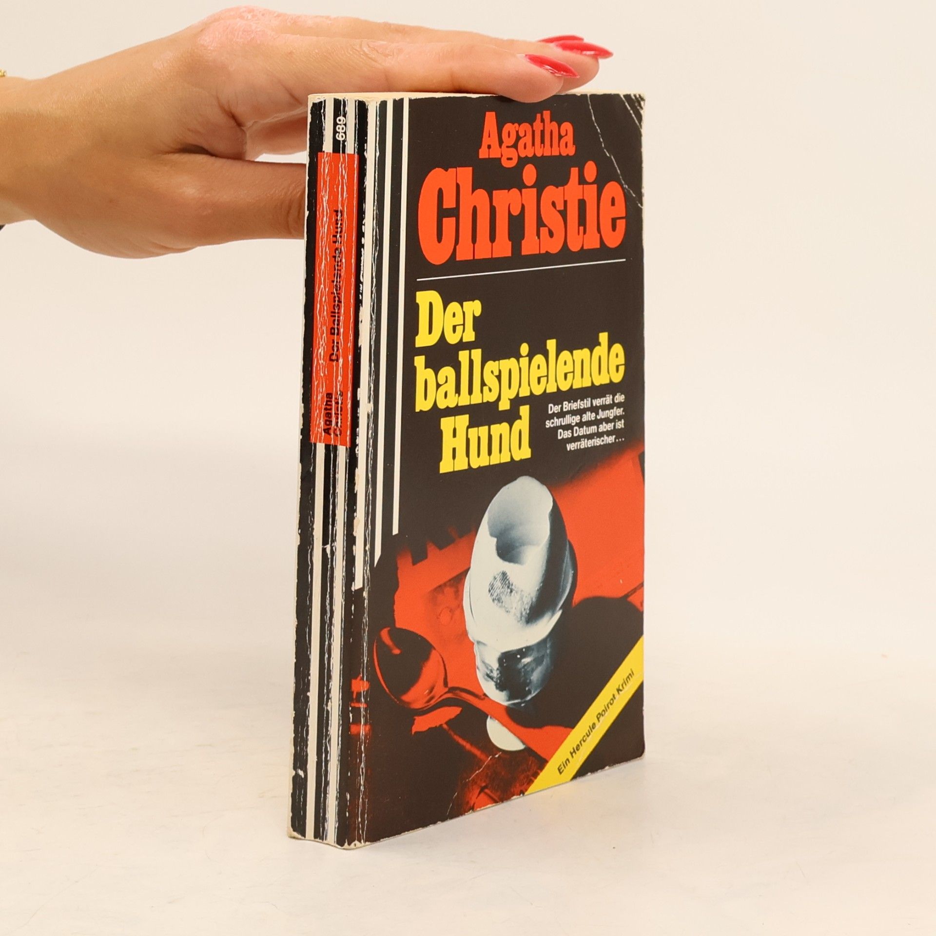 Agatha Christie Der ballspielende Hund