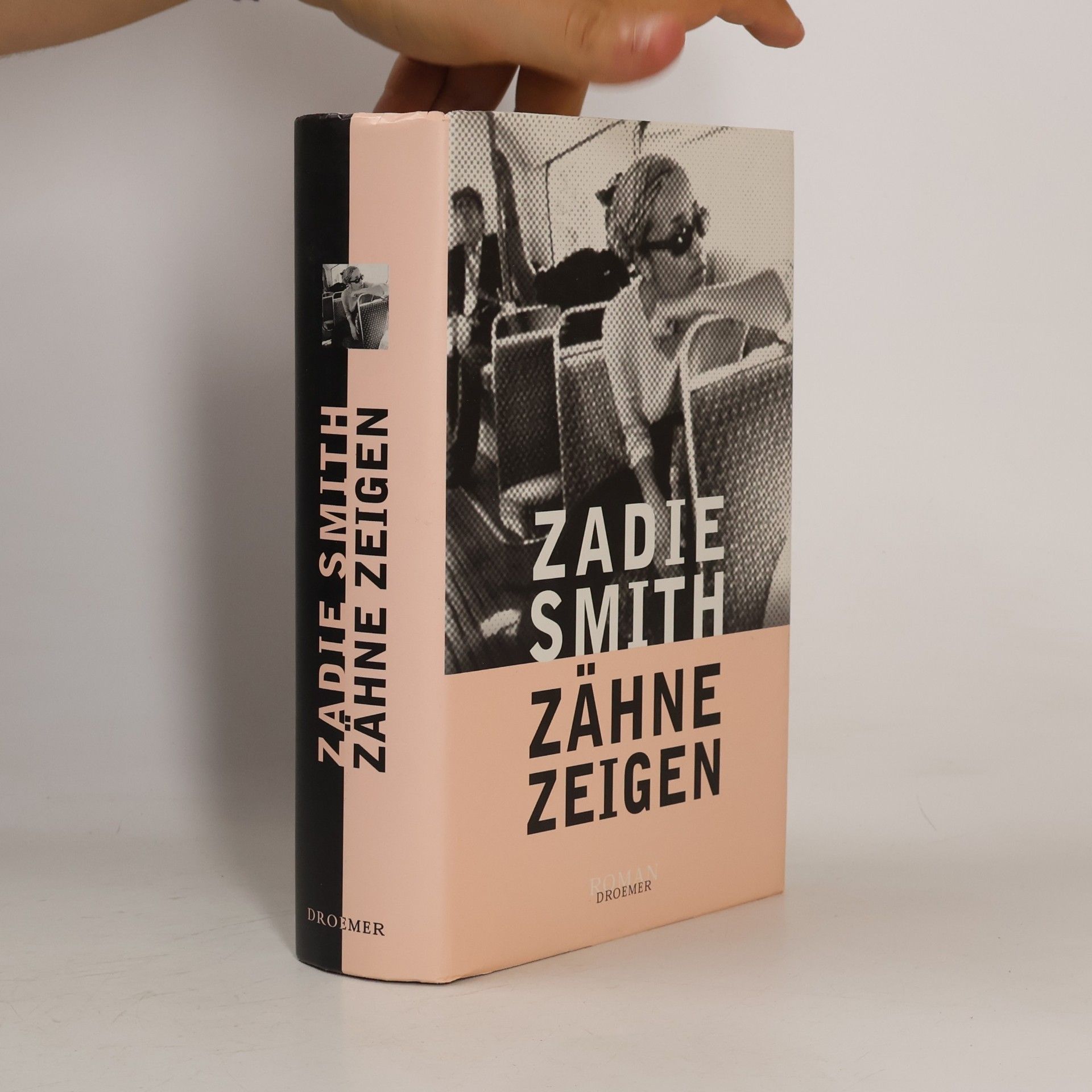 Zadie Smith Zähne zeigen