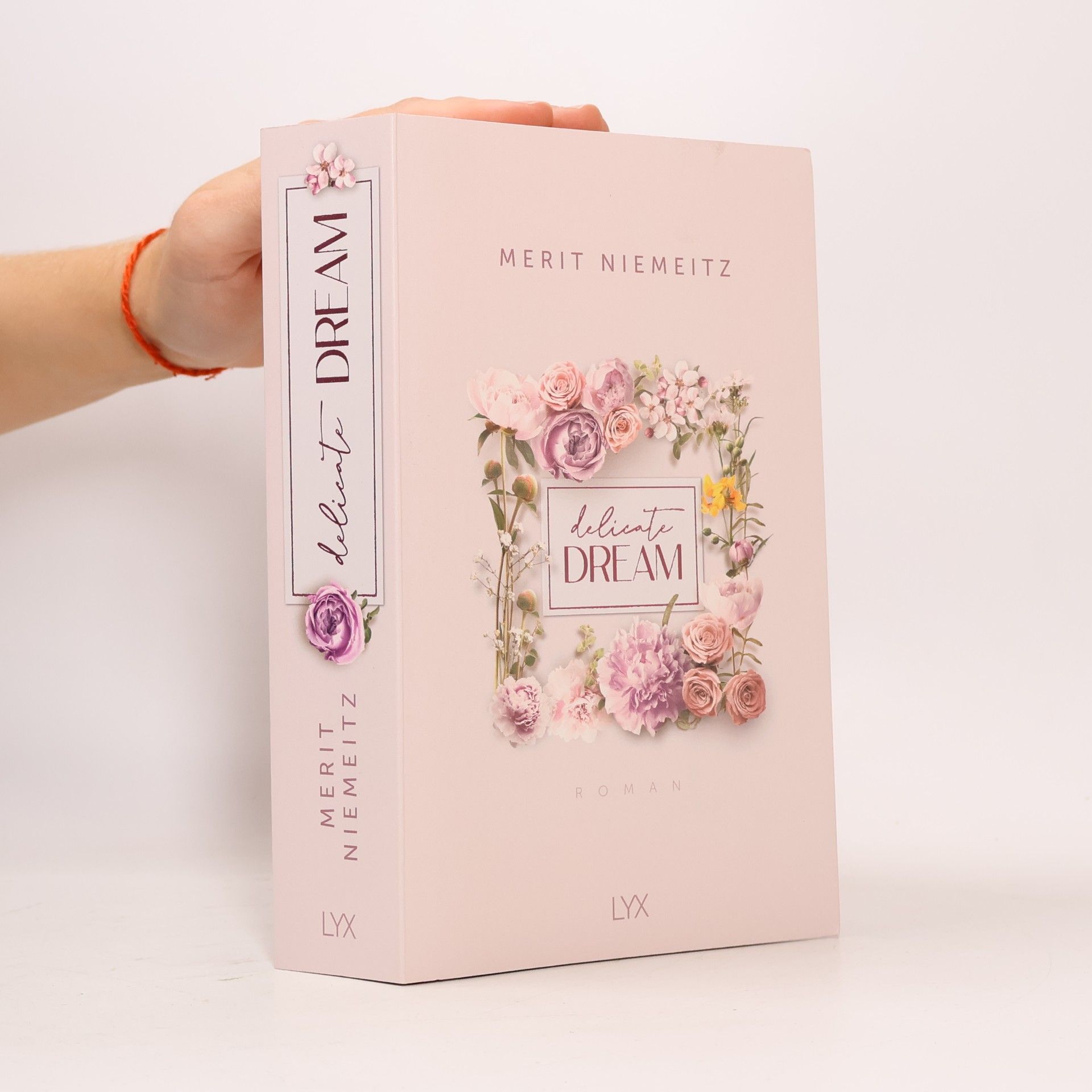 Merit Niemeitz Delicate Dream