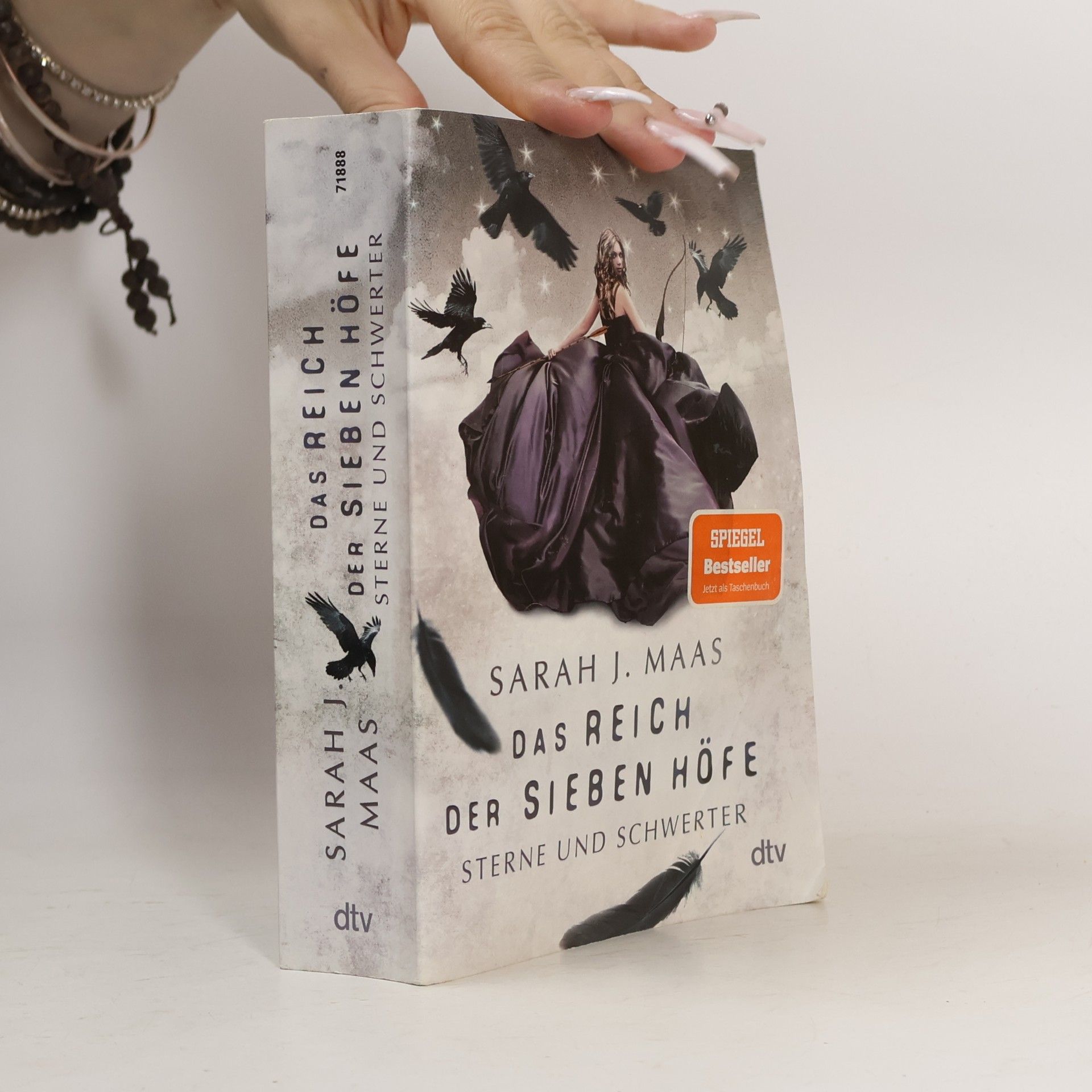 Sarah J. Maas Das Reich der sieben Höfe. Sterne und Schwerter