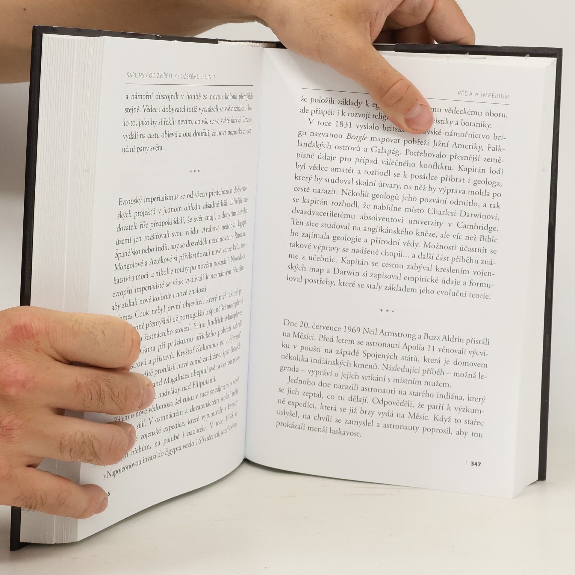 Yuval Harari Sapiens - Od zvířete k božskému jedinci