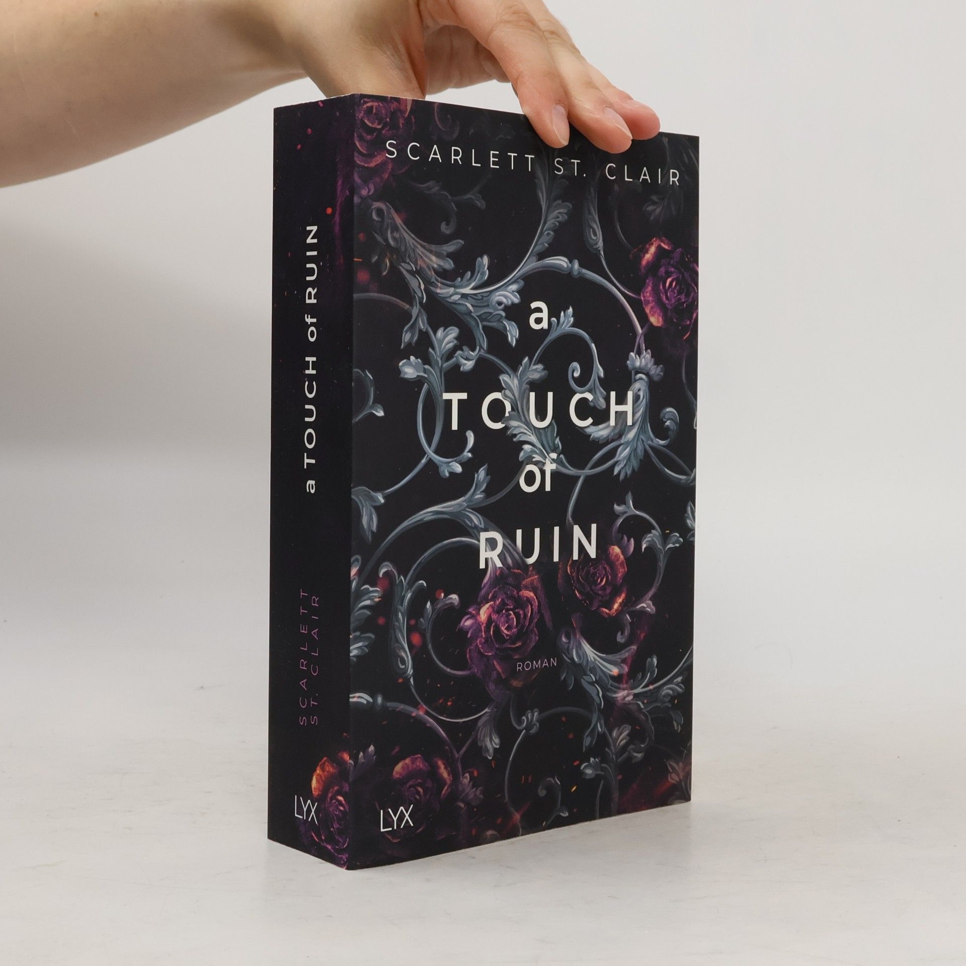 Scarlett St. Clair A Touch of Ruin