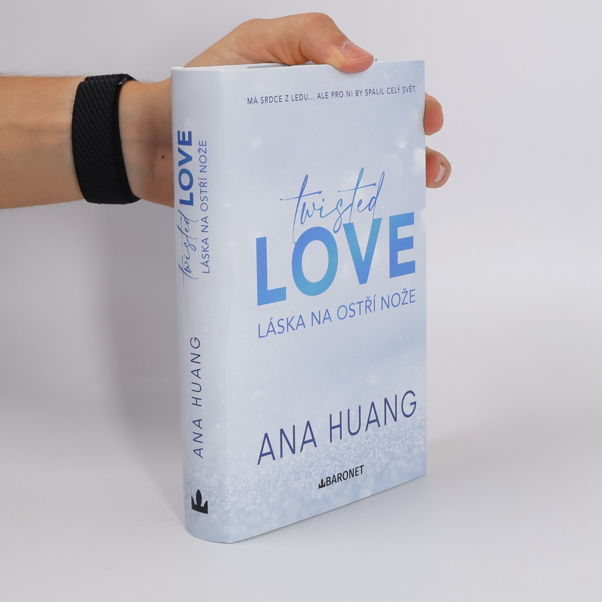 Ana Huang Twisted Love: Láska na ostří nože