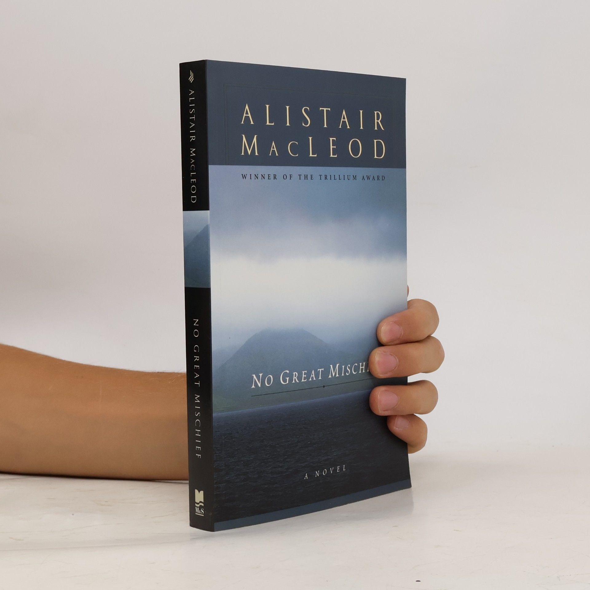 Alistair MacLeod No great mischief