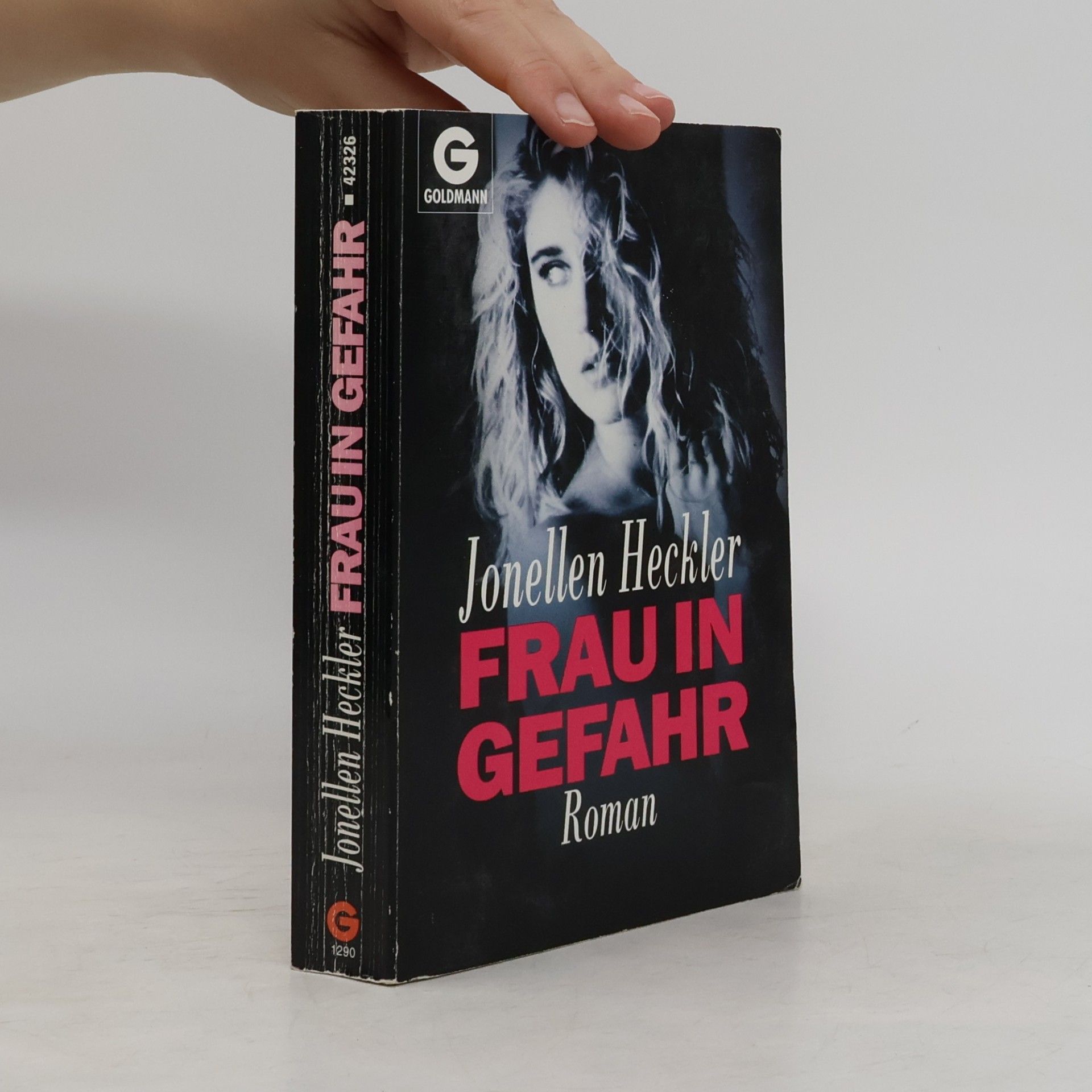 Jonellen Heckler Frau in Gefahr