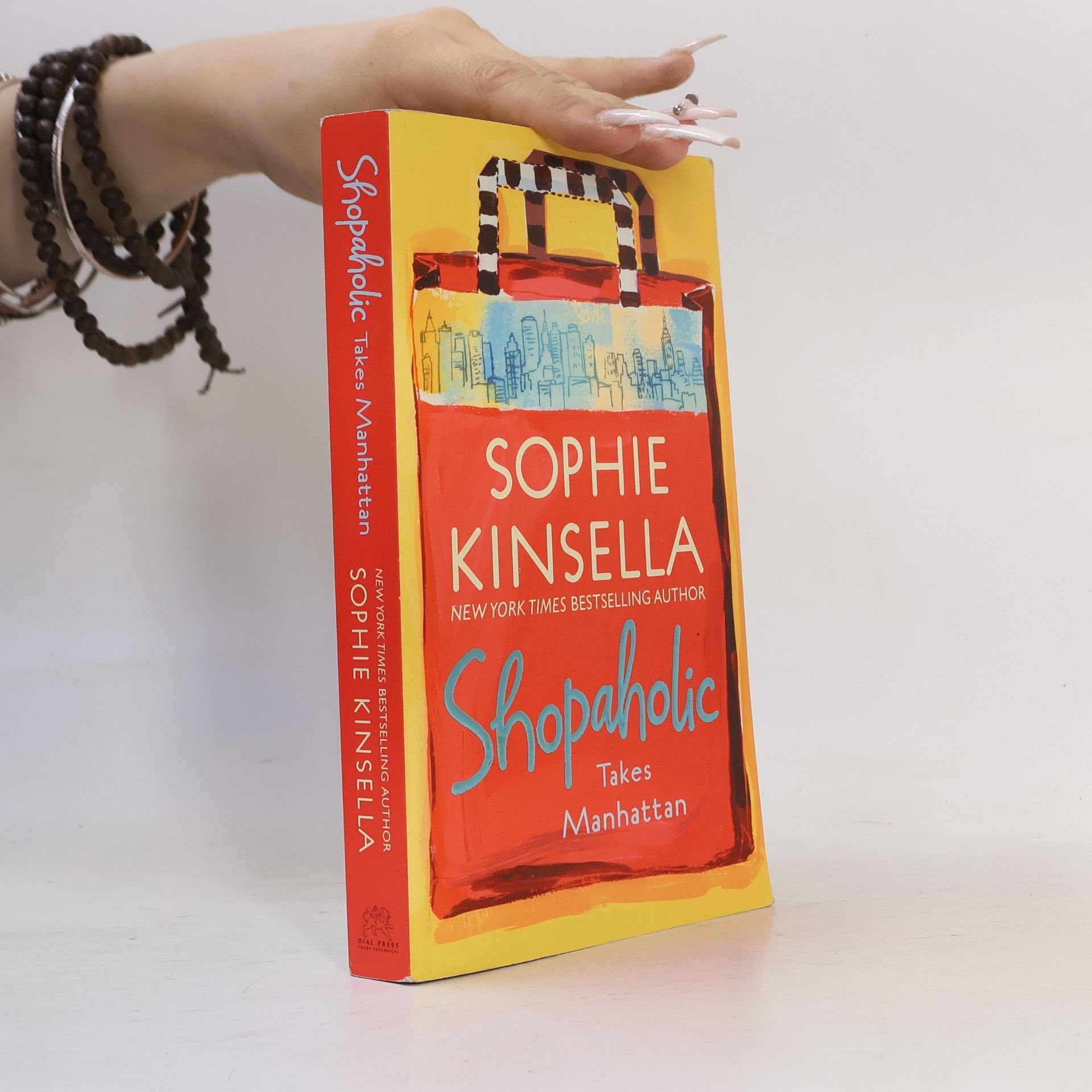 Sophie Kinsella Shopaholic Takes Manhattan
