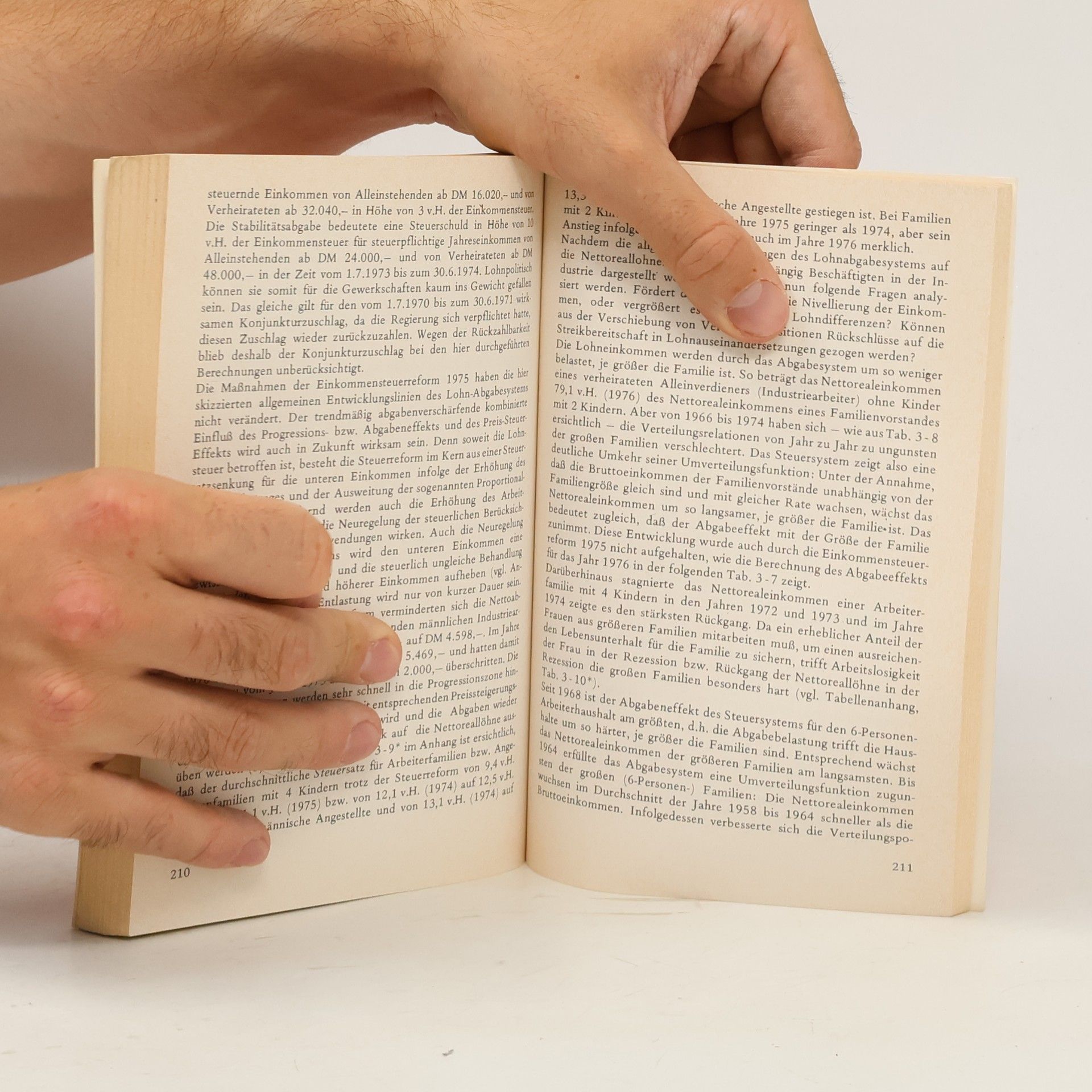 Otto Roloff Uni-Taschenbücher - 763: Theorie und Praxis der Besteuerung