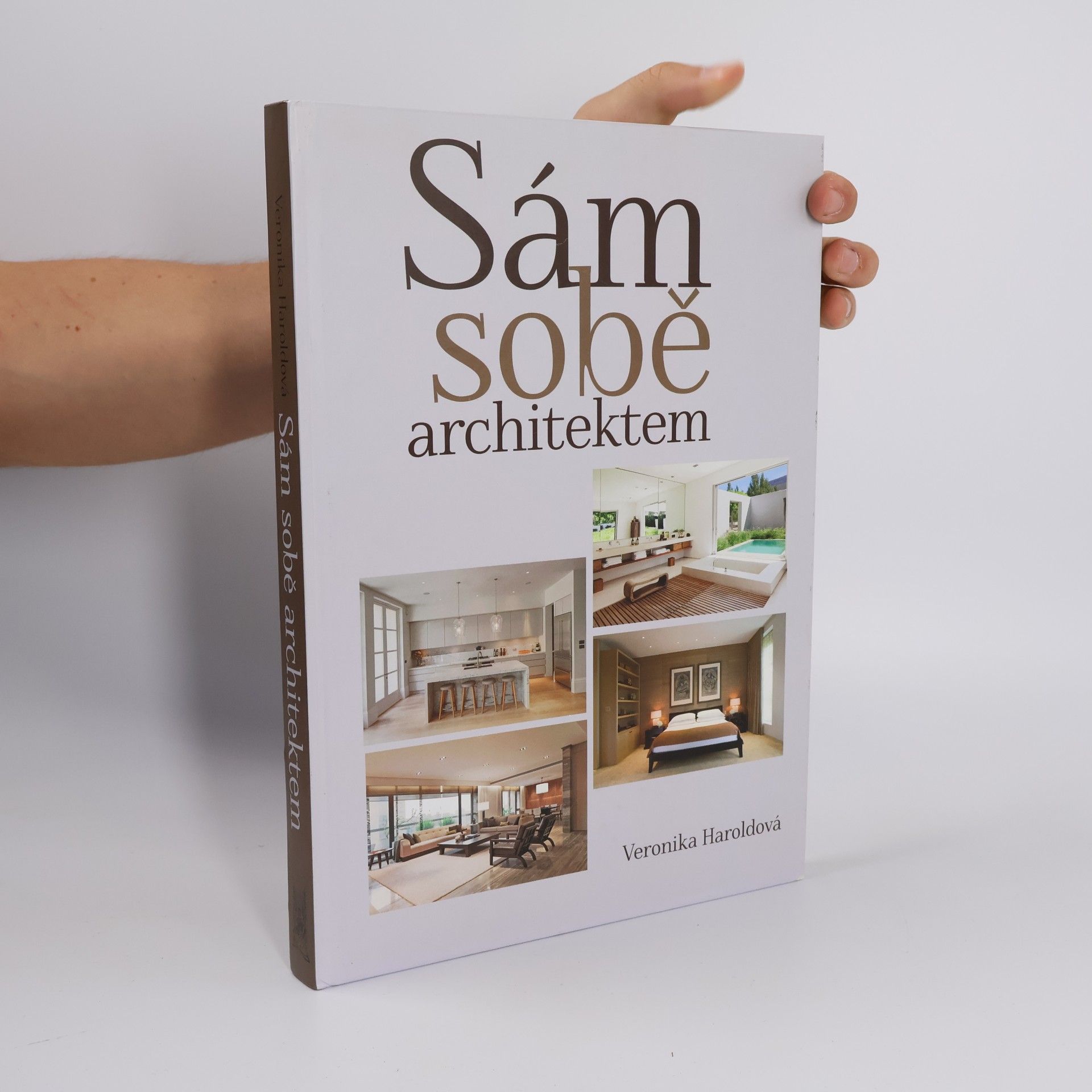 Veronika Haroldová Sám sobě architektem