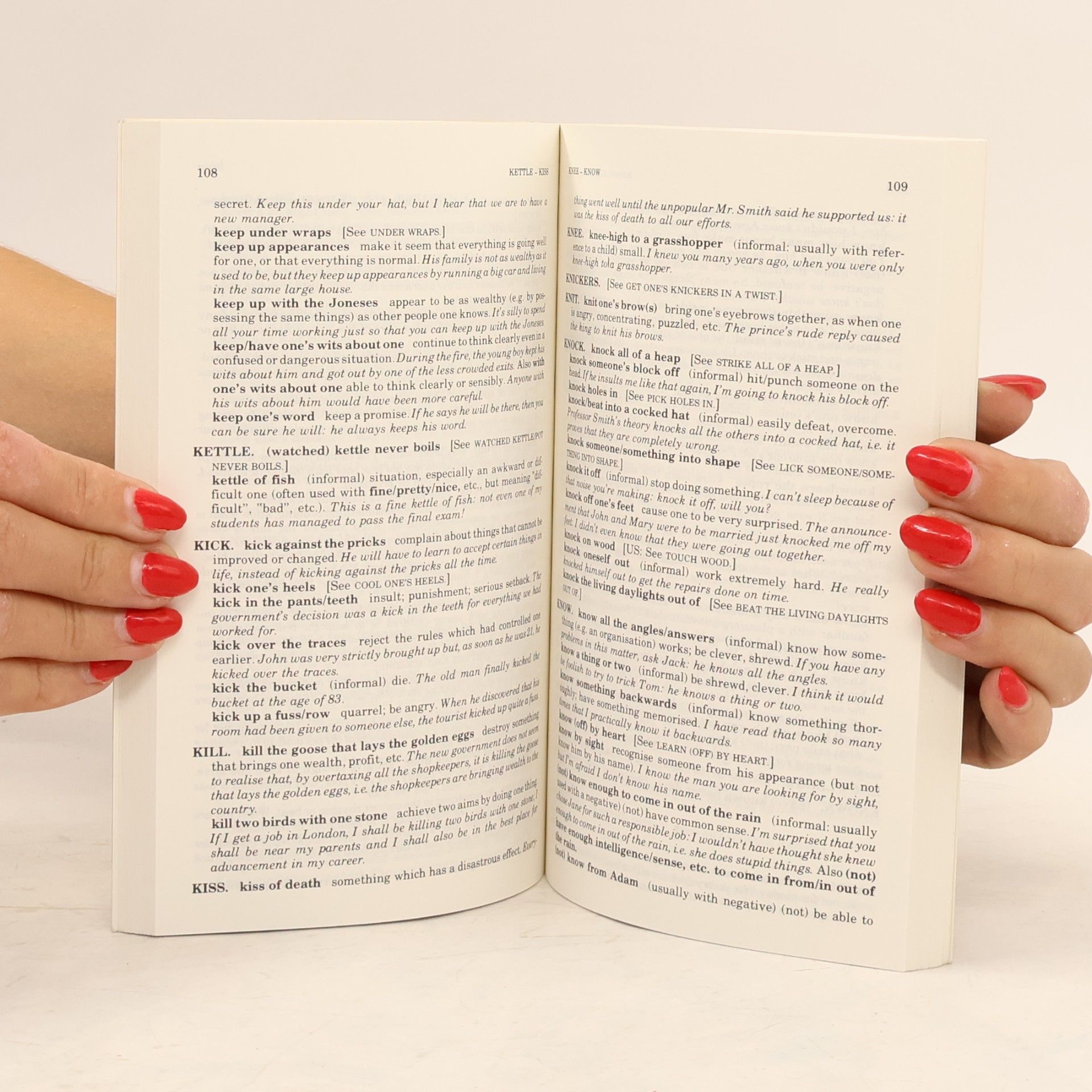 Michael J. Wallace Dictionary of English Idioms