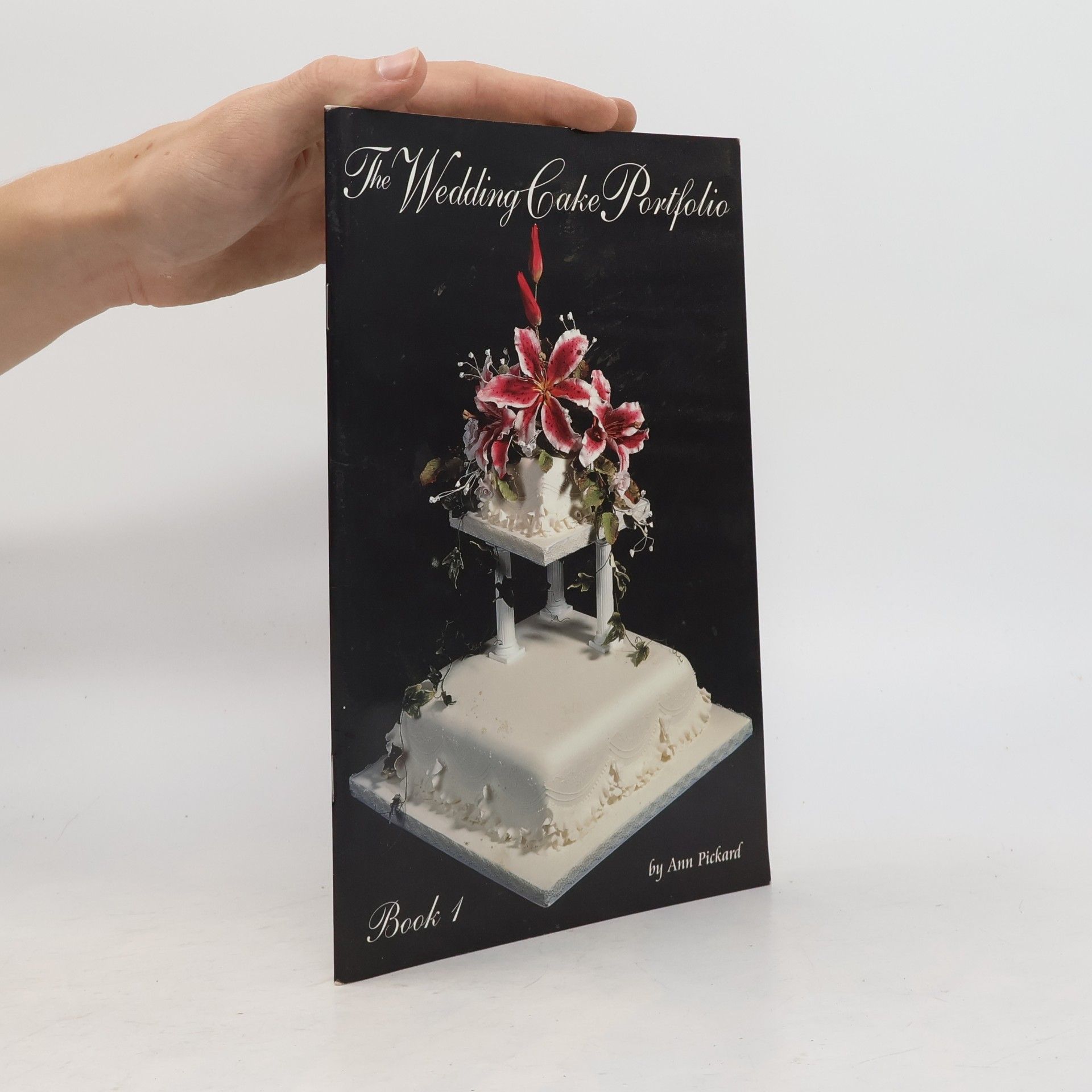 Anne Pickard The Wedding Cake Portfolio