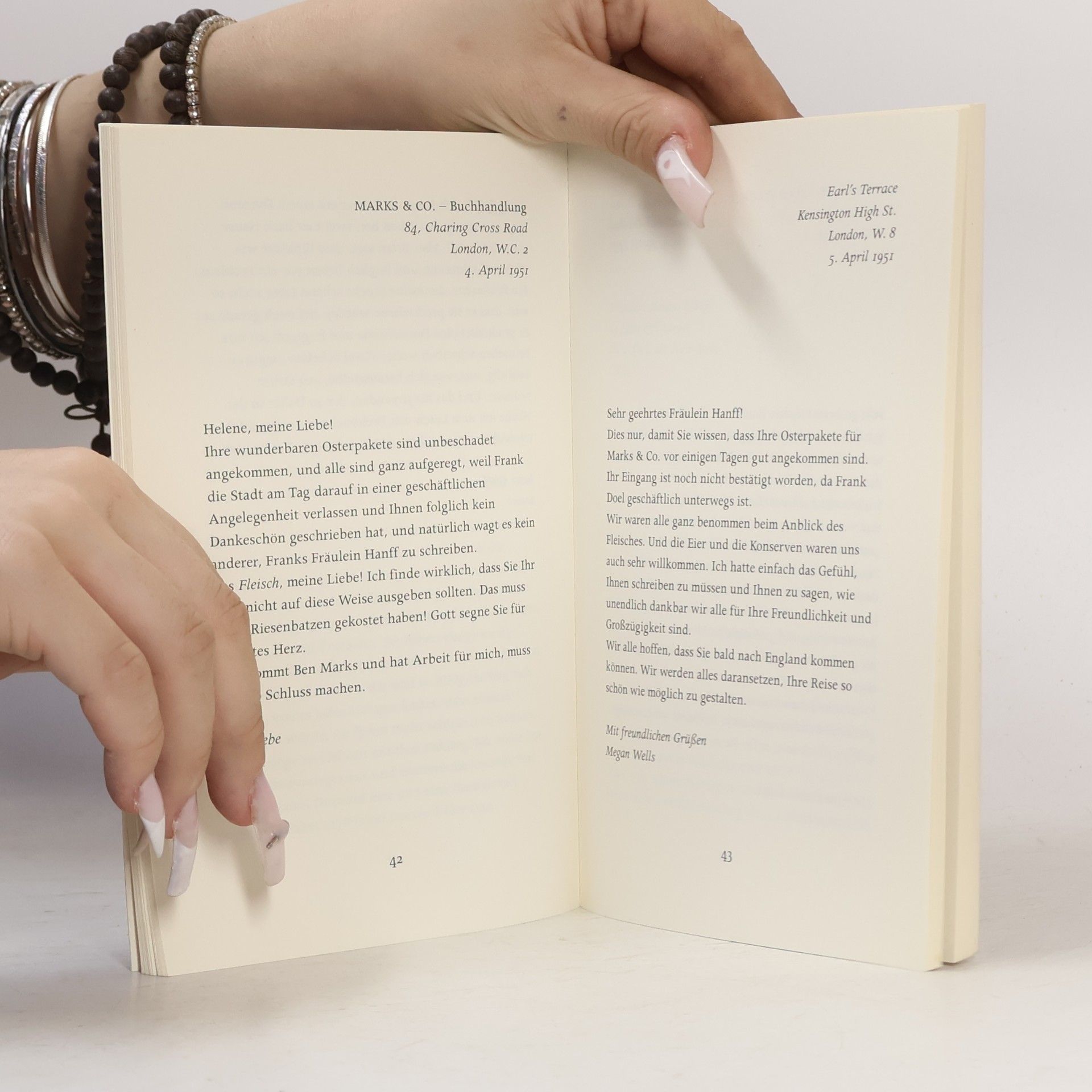 Helene Hanff 84, Charing Cross Road