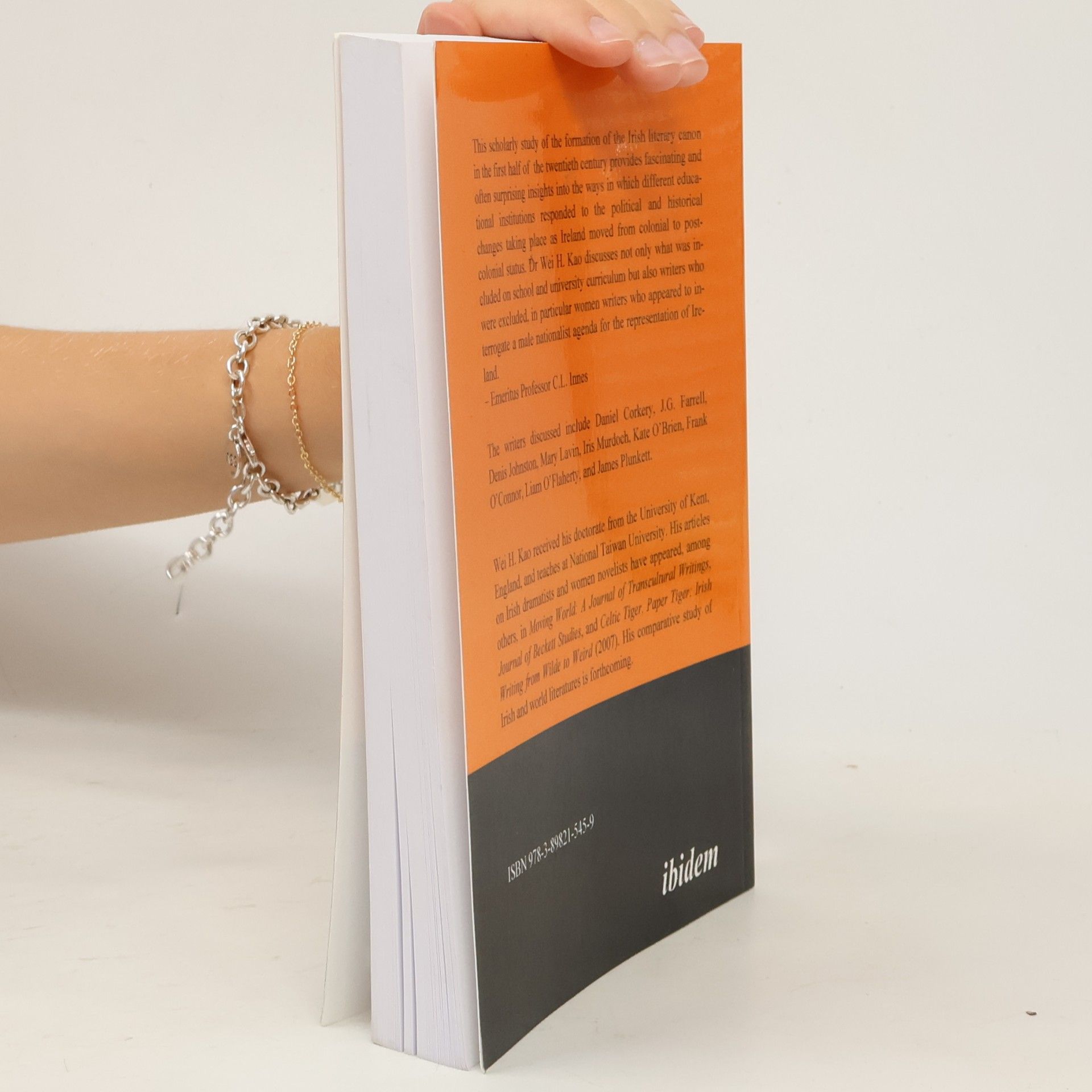 Wei Hung Kao Studies In English Literatures - 6: The Formation Of An Irish Literary Canon In The Mid-Twentieth Century