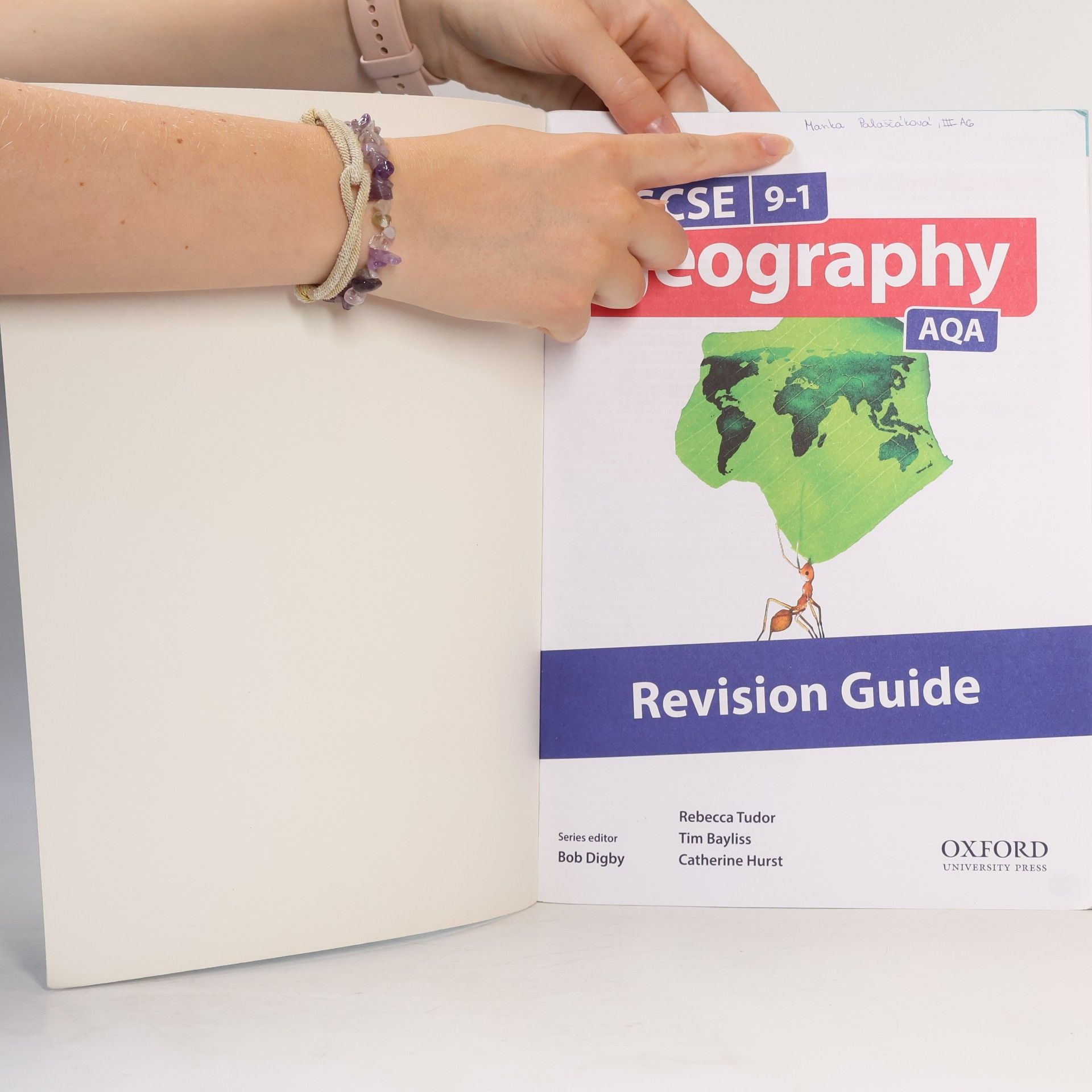 Catherine Hurst GCSE 9-1 Geography AQA. Revision guide