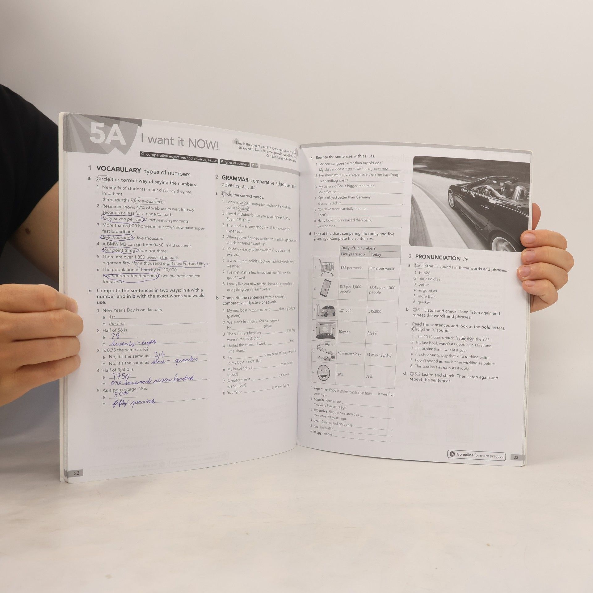 Oxford University Press English File: Pre-Intermediate: Workbook with Key
