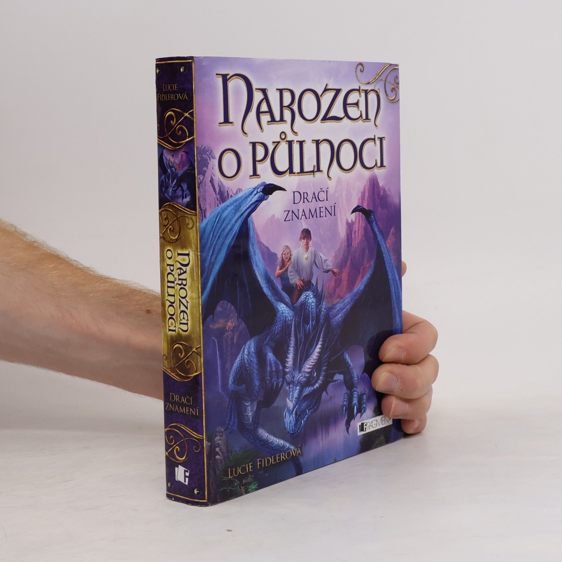 Narozen o půlnoci. Dračí znamení