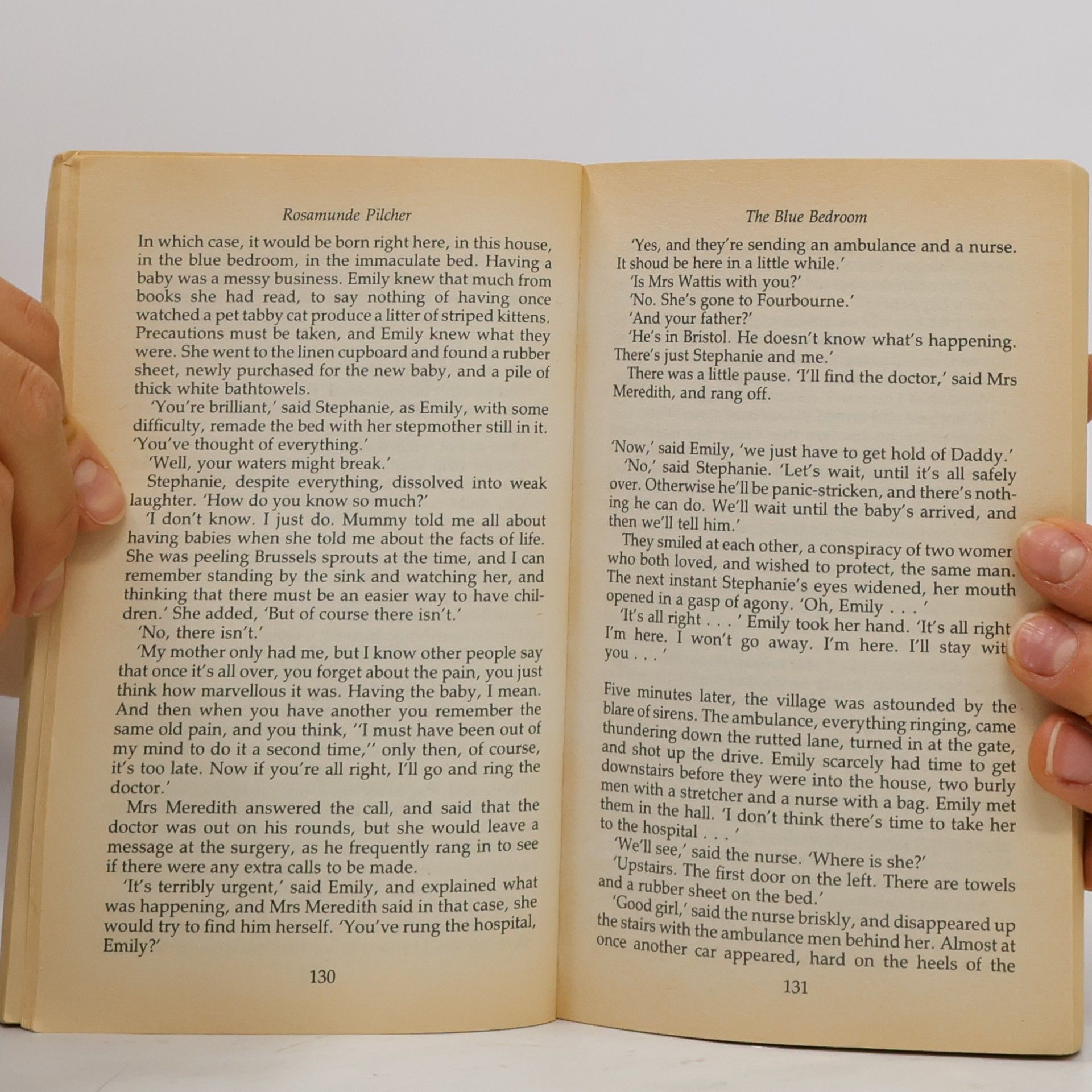 Rosamunde Pilcher The blue bedroom and other stories.