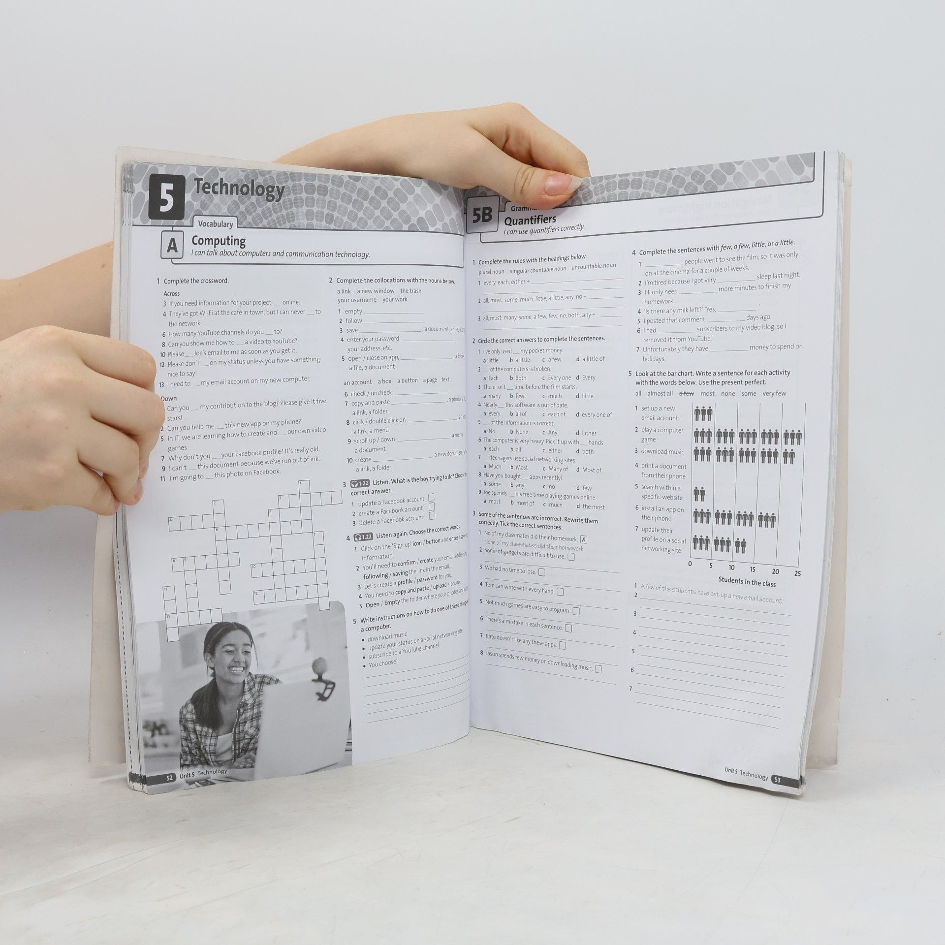 AA.VV. Maturita Solutions: Intermediate - Workbook