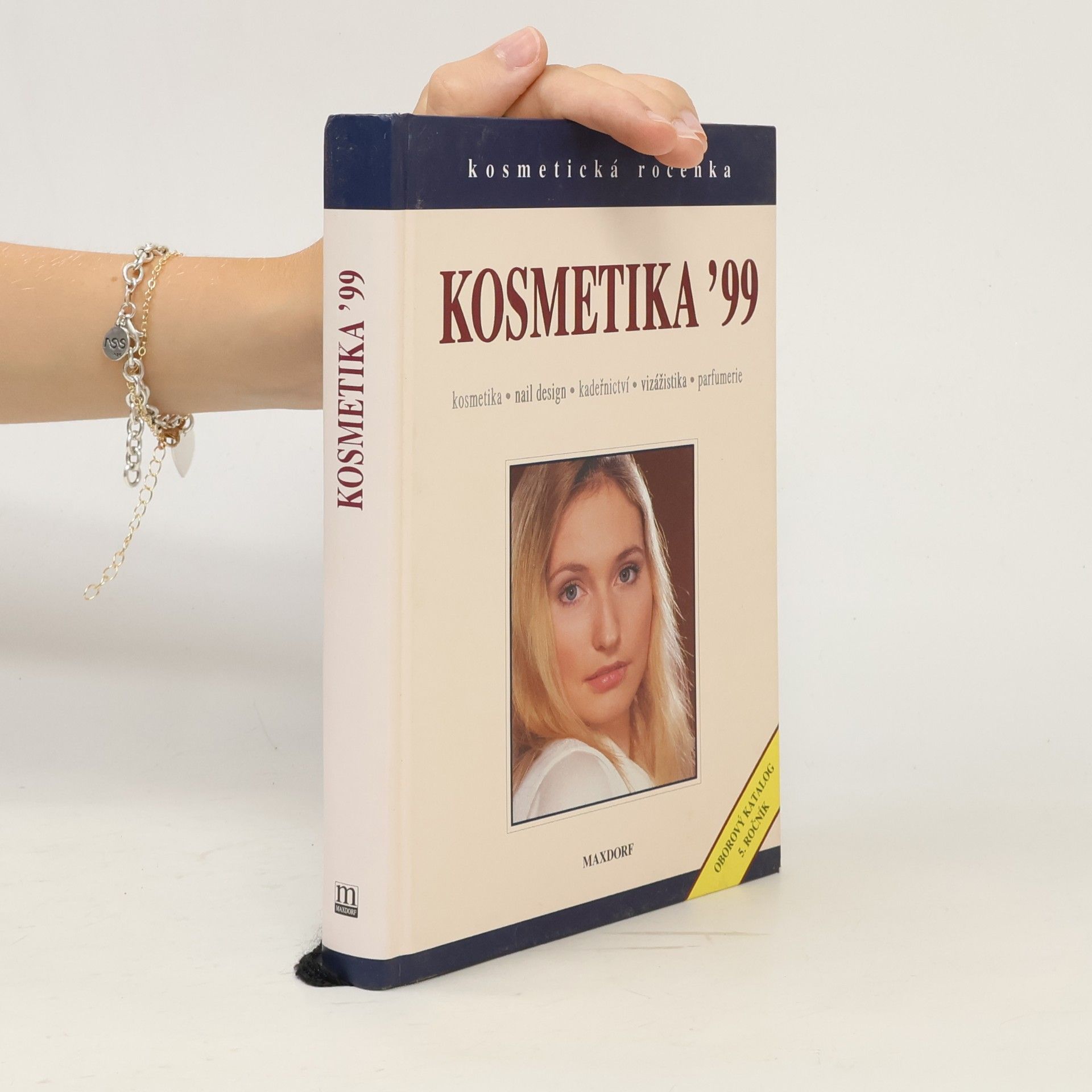 Various authors Kosmetika '99 : kosmetika, nail design, kadeřnictví, vizážistika, parfumerie. Kosmetická ročenka : oborový katalog 5. ročník