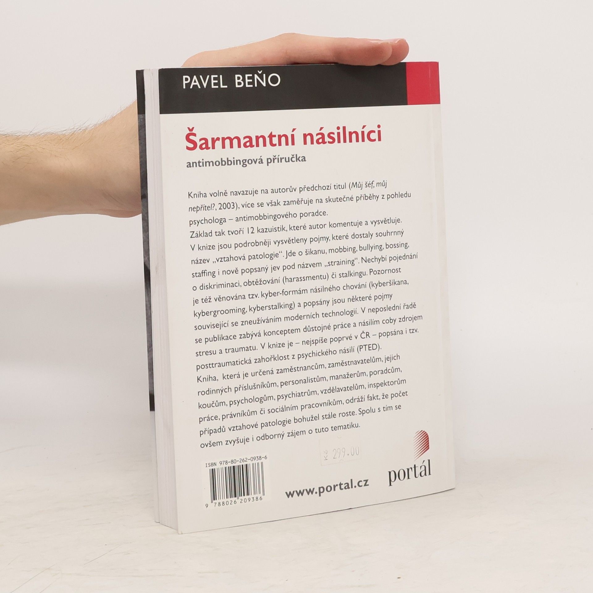 Pavel Beňo Šarmantní násilníci