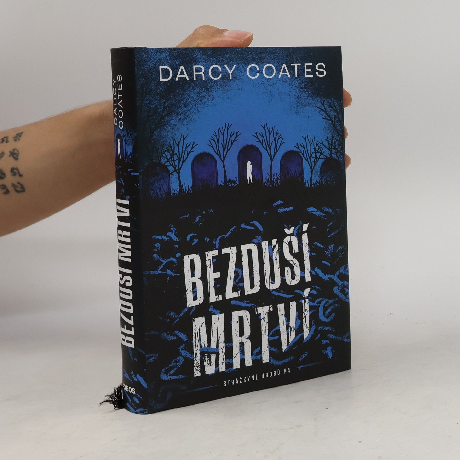 Darcy Coates Bezduší mrtví