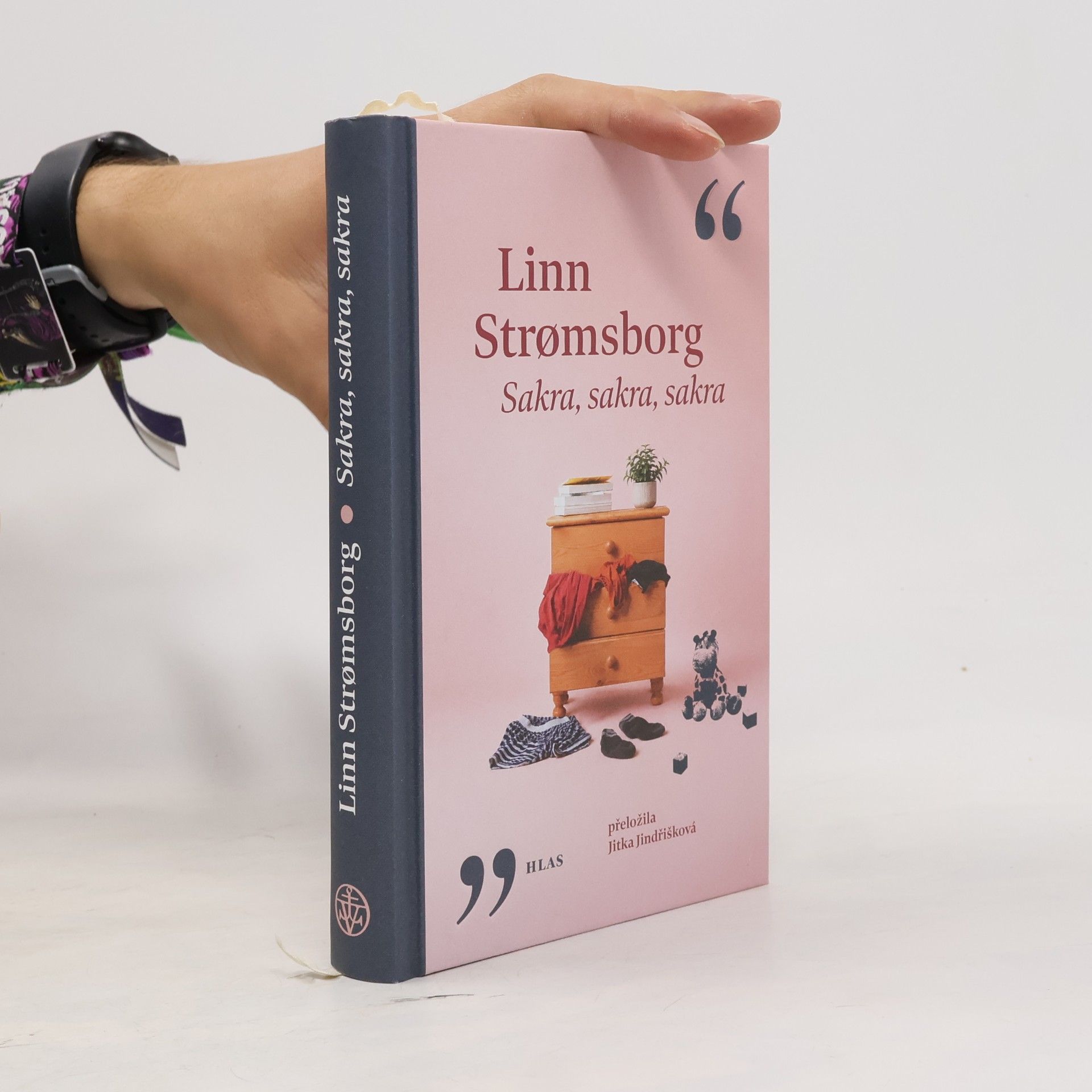 Linn Strømsborg Sakra, sakra, sakra