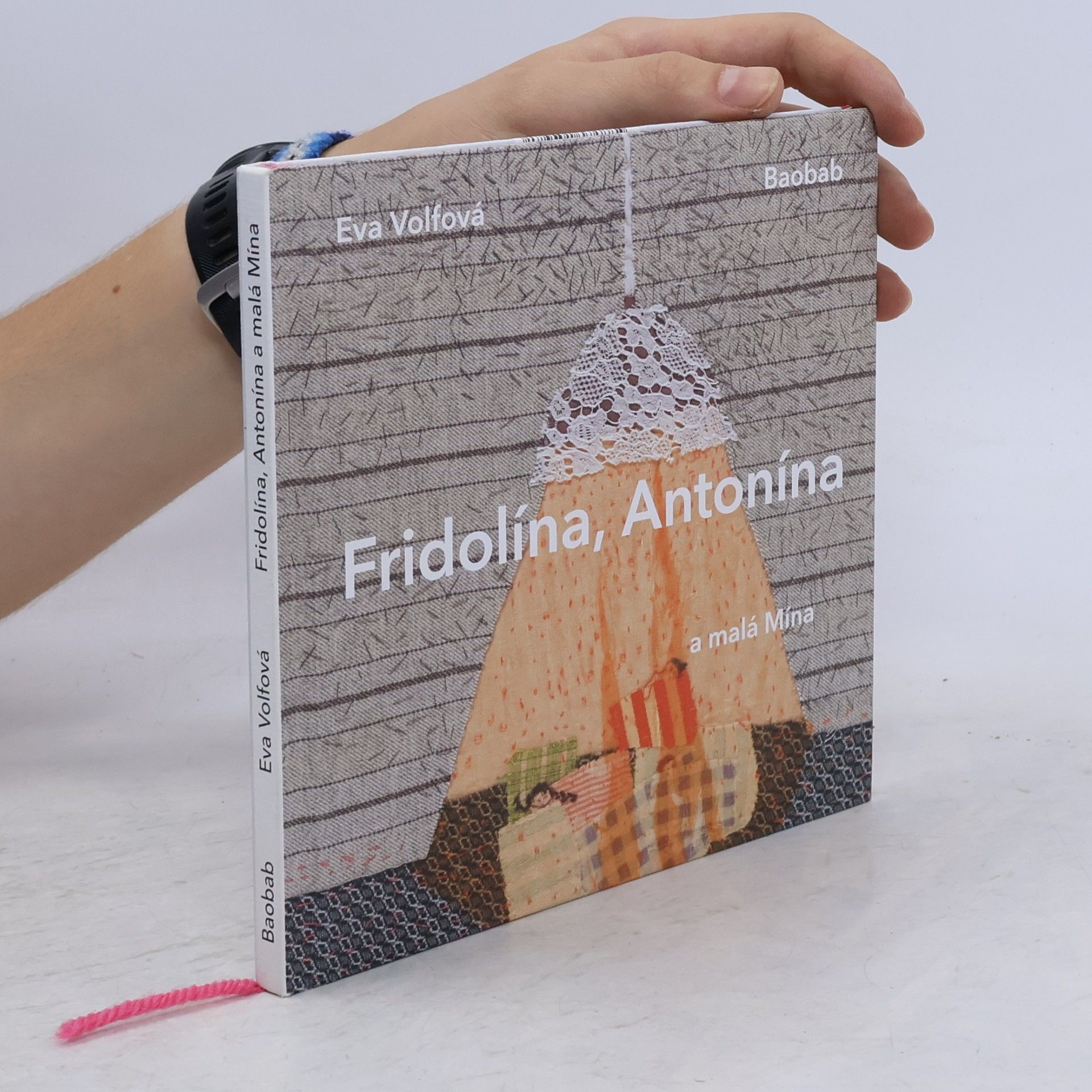 Eva Volfová Fridolína, Antonína a malá Mína