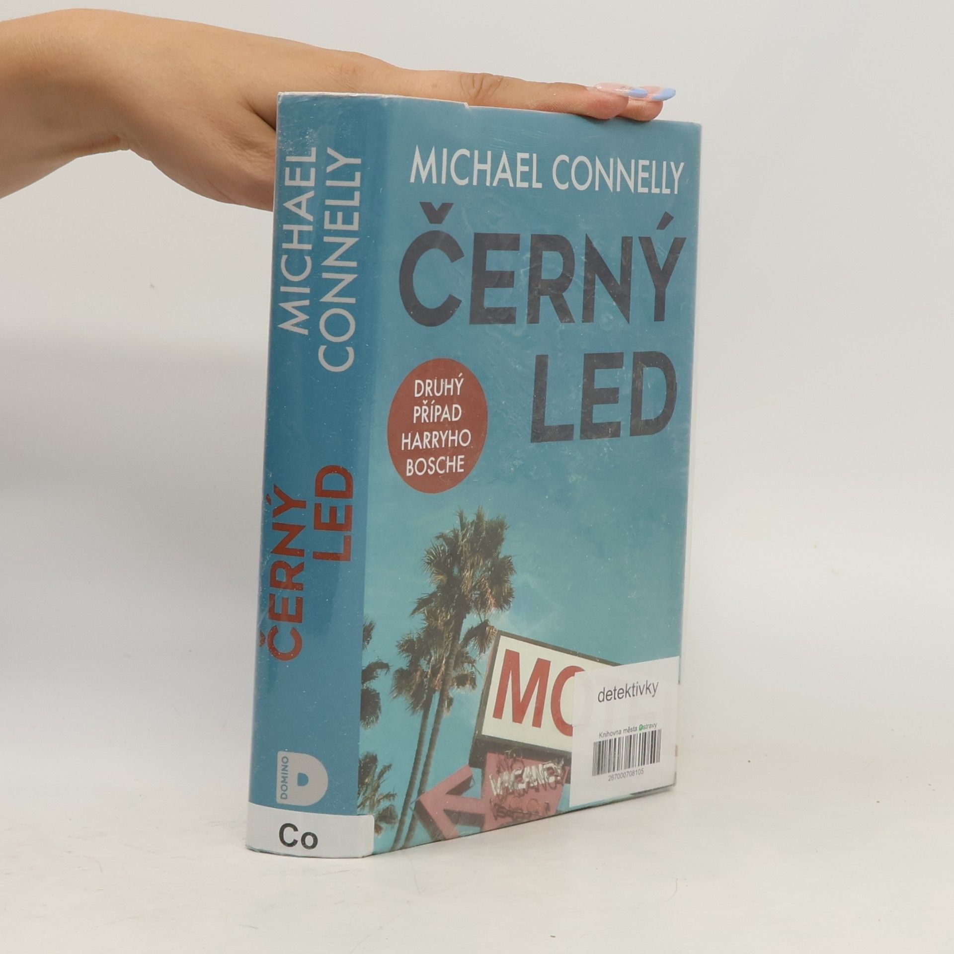 Michael Connelly Černý led