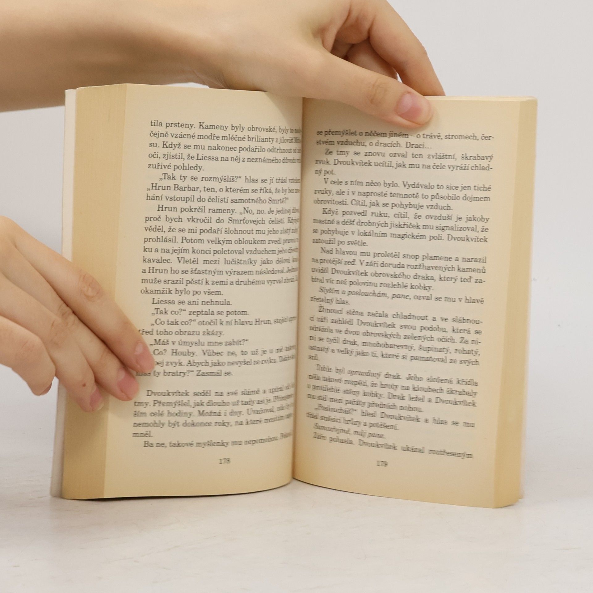 Terry Pratchett Barva kouzel