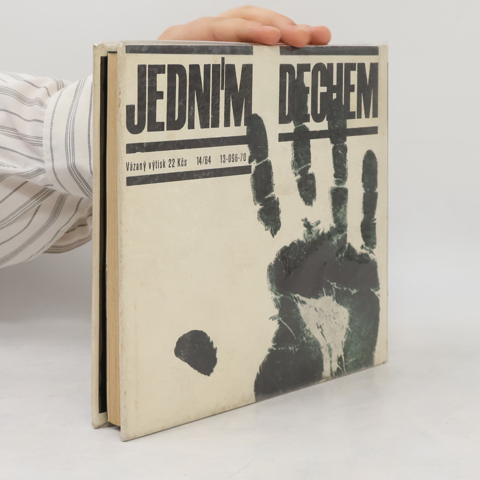 B. Polách Jedním dechem. 9 napínavých příběhů