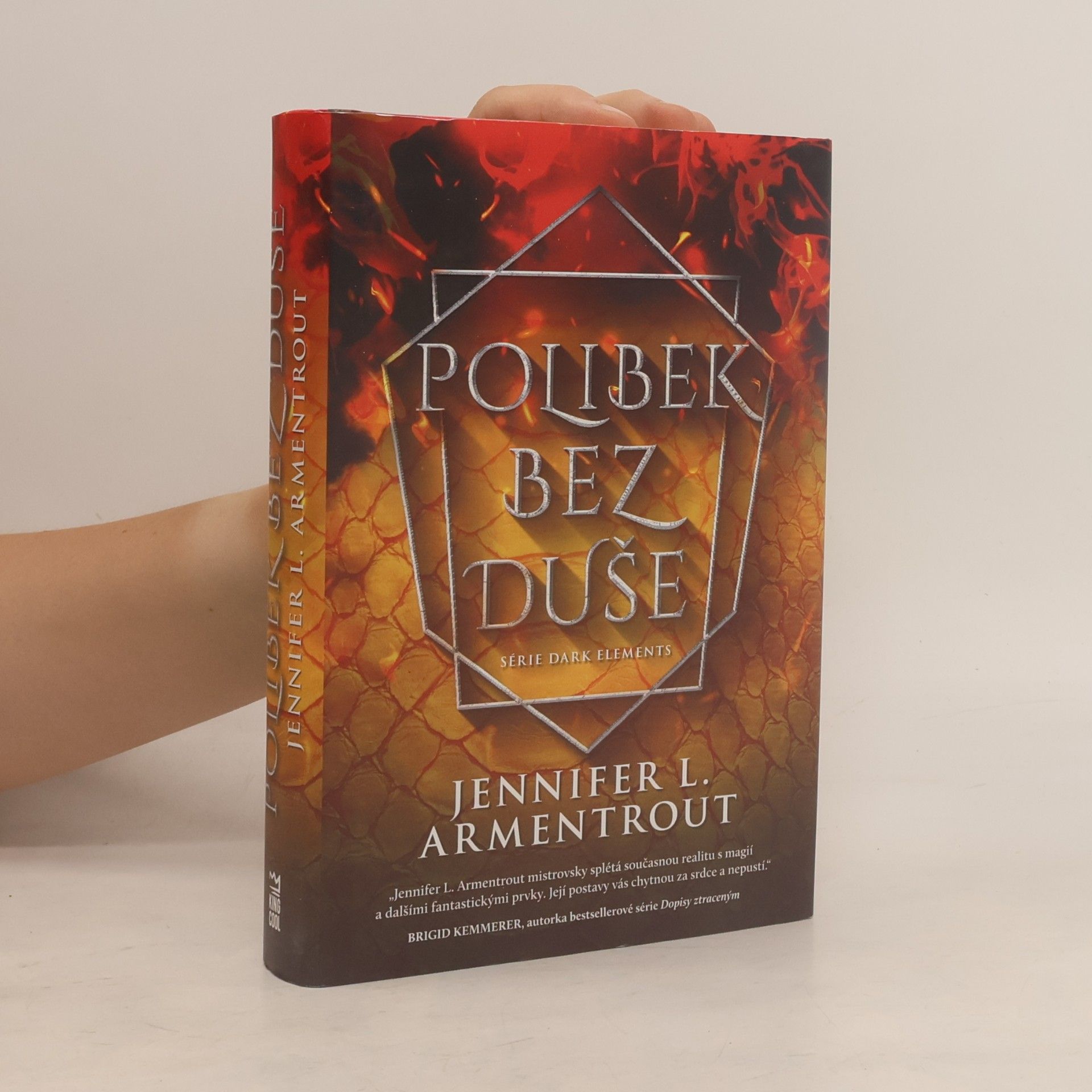 Jennifer L. Armentrout Polibek bez duše