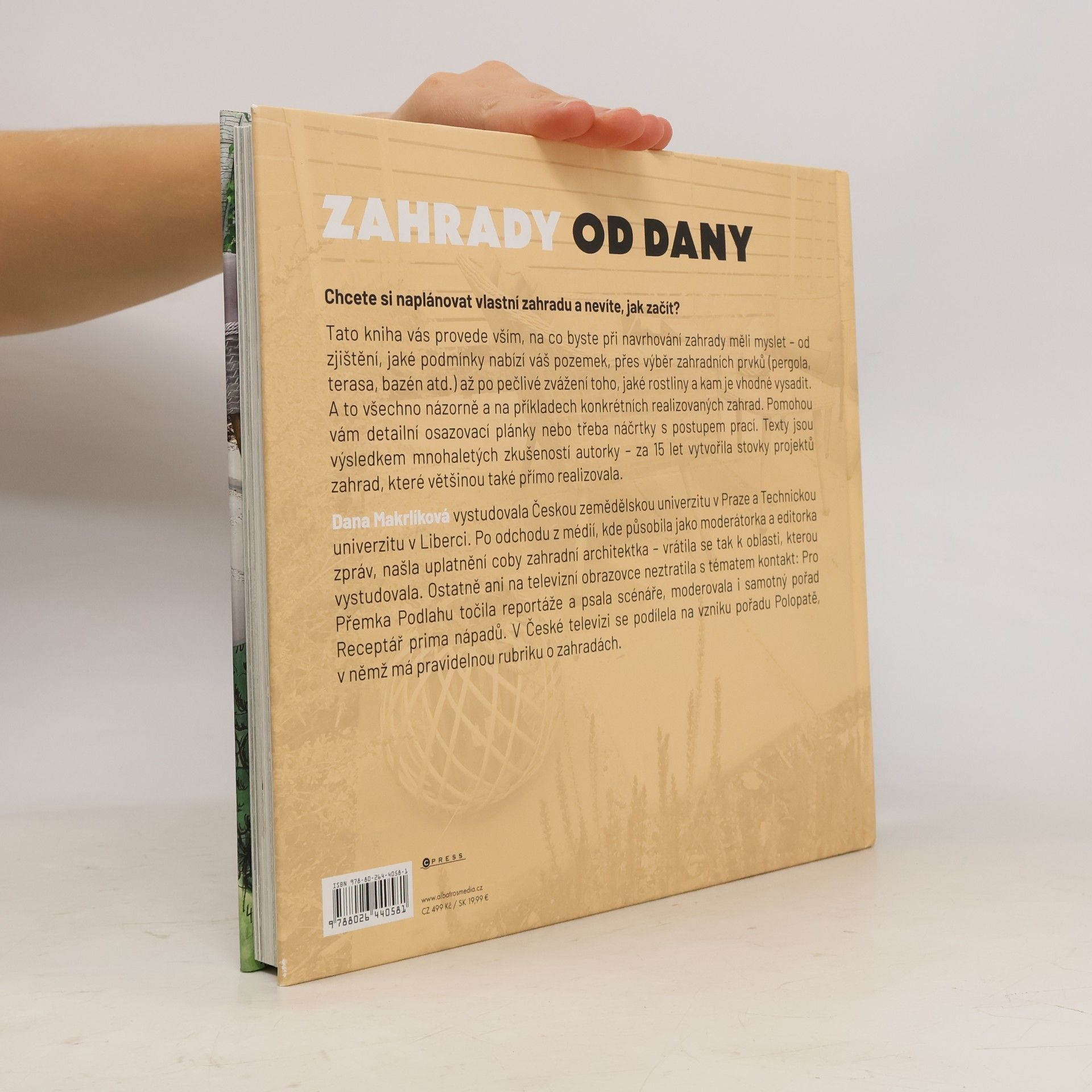 Dana Makrlíková Zahrady od Dany : naplánujte si zahradu krok za krokem