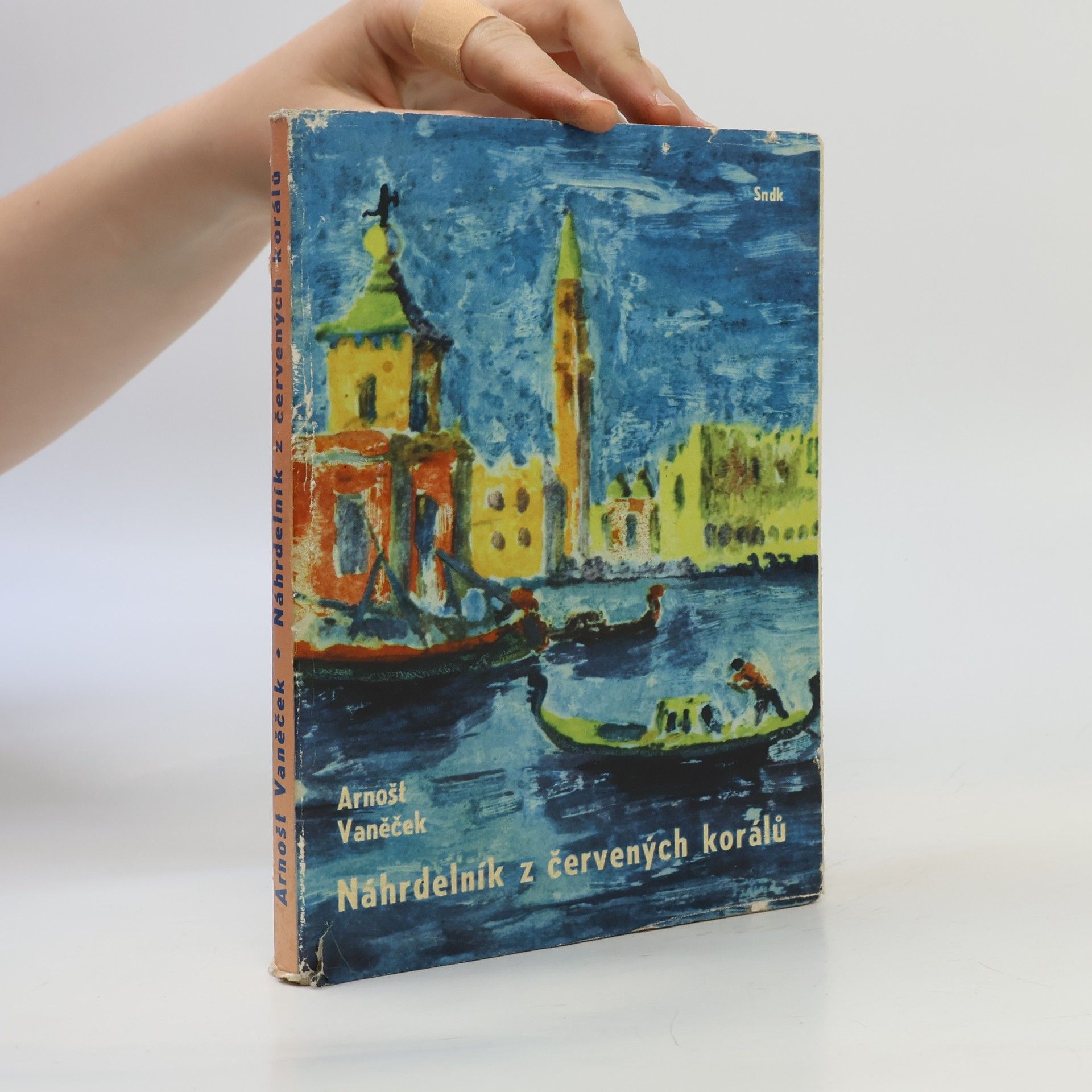 Arnošt Vaněček Náhrdelník z červených korálů