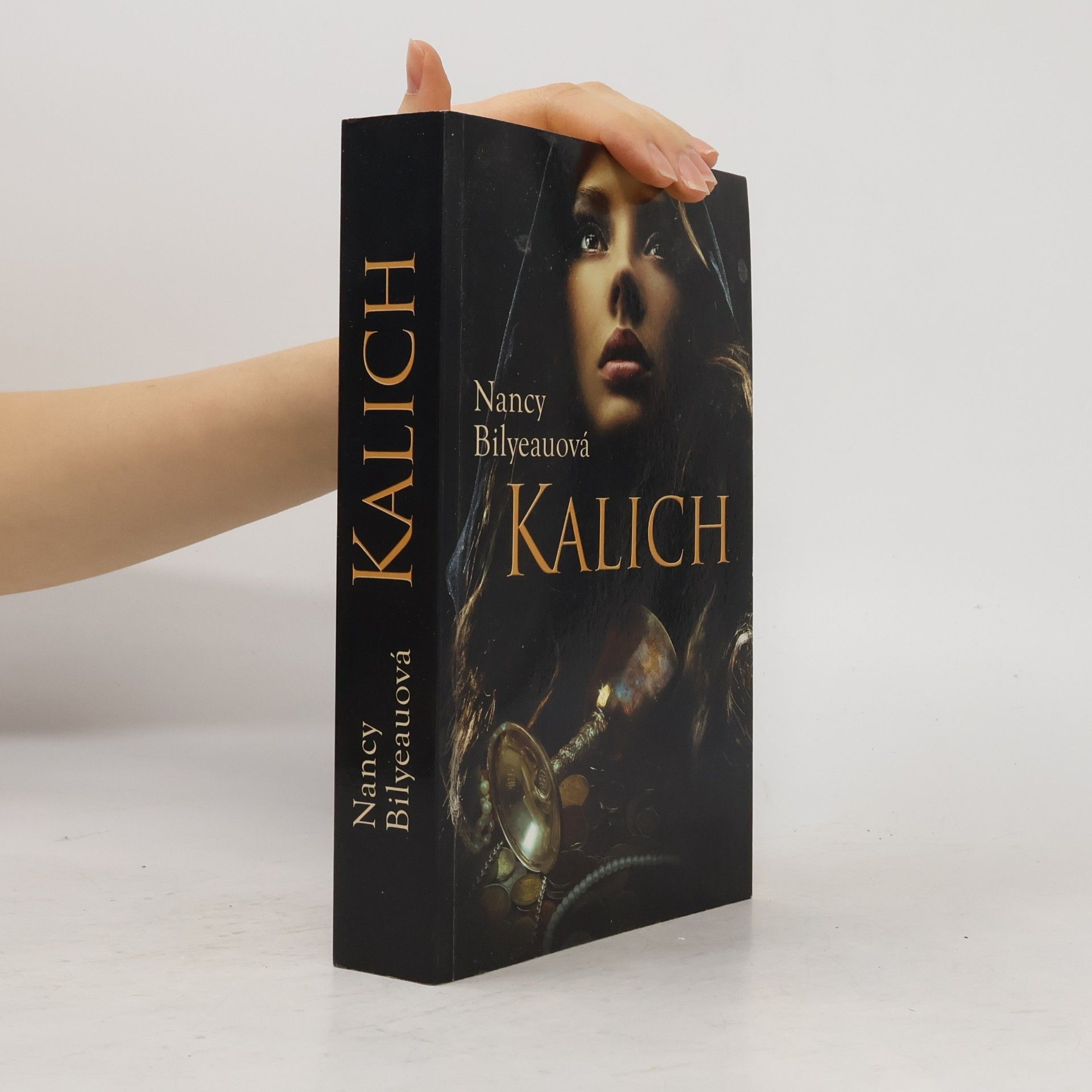 Nancy Bilyeau Kalich